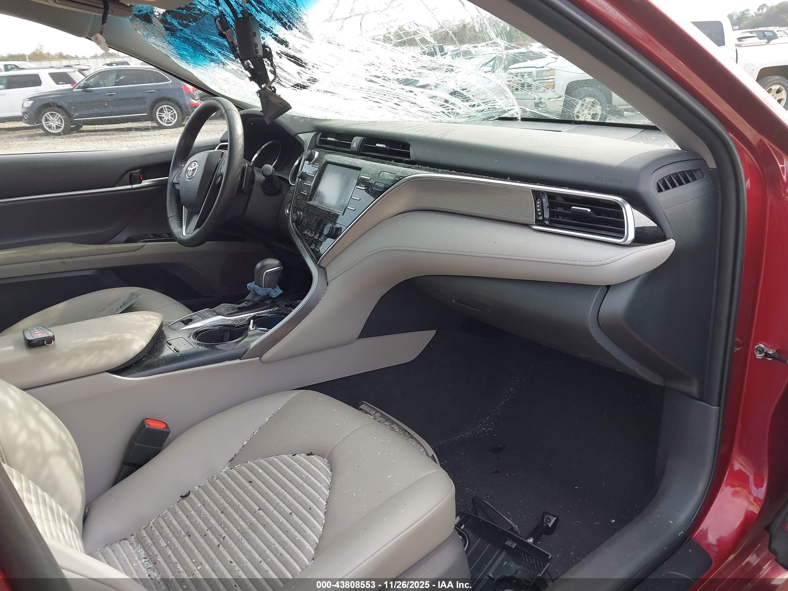 TOYOTA CAMRY image 5