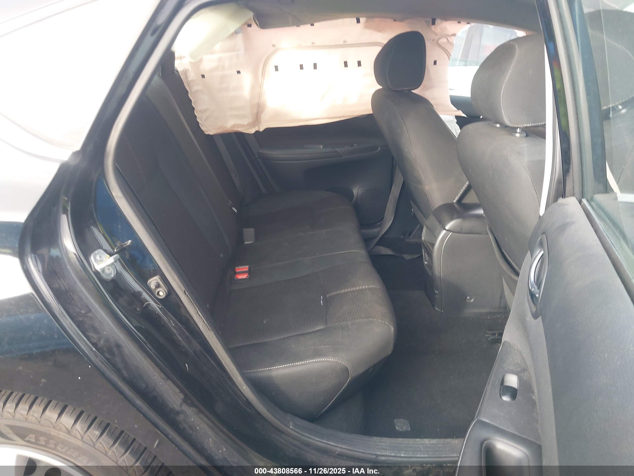 NISSAN SENTRA image 8