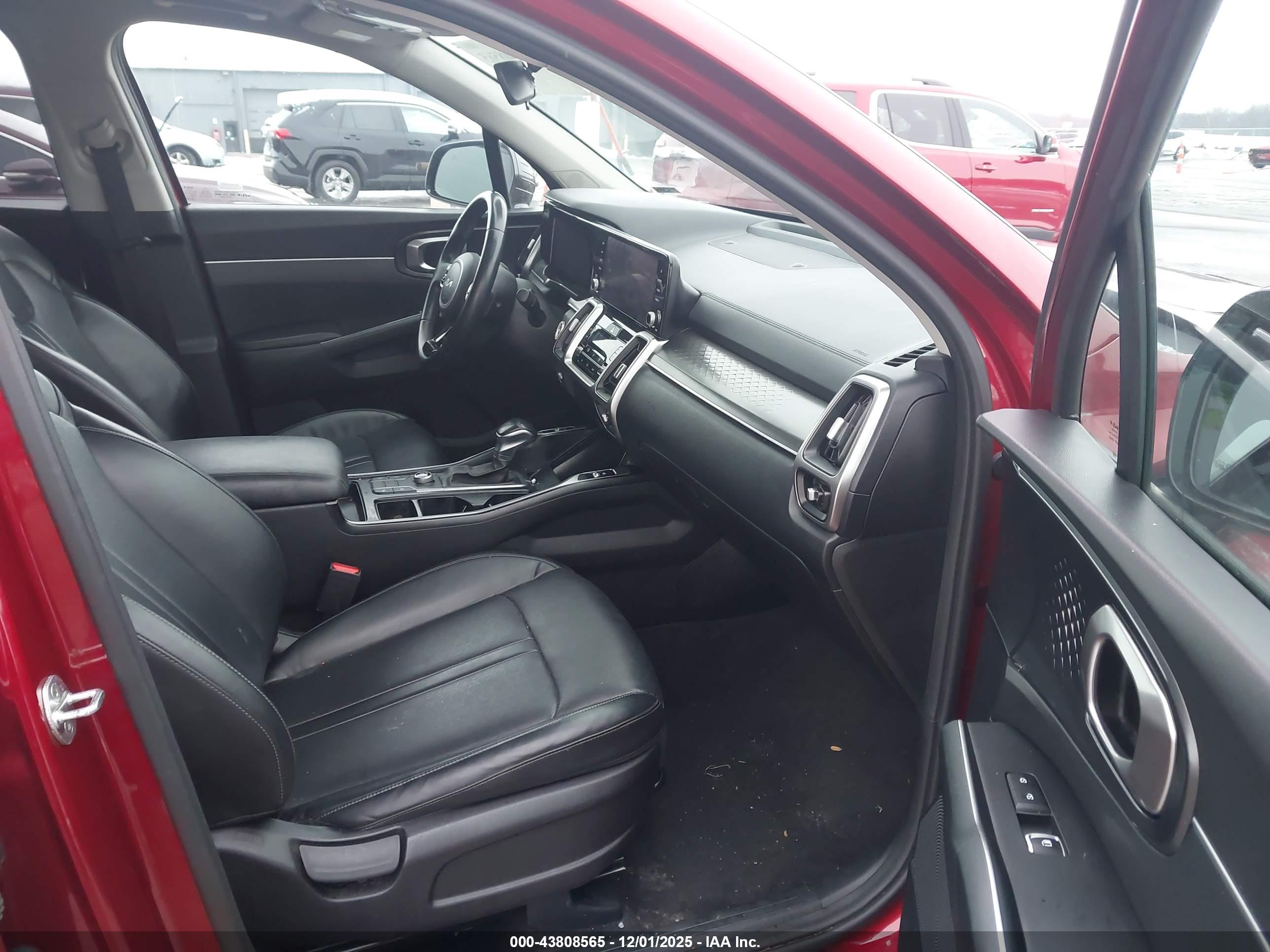 KIA SORENTO image 5