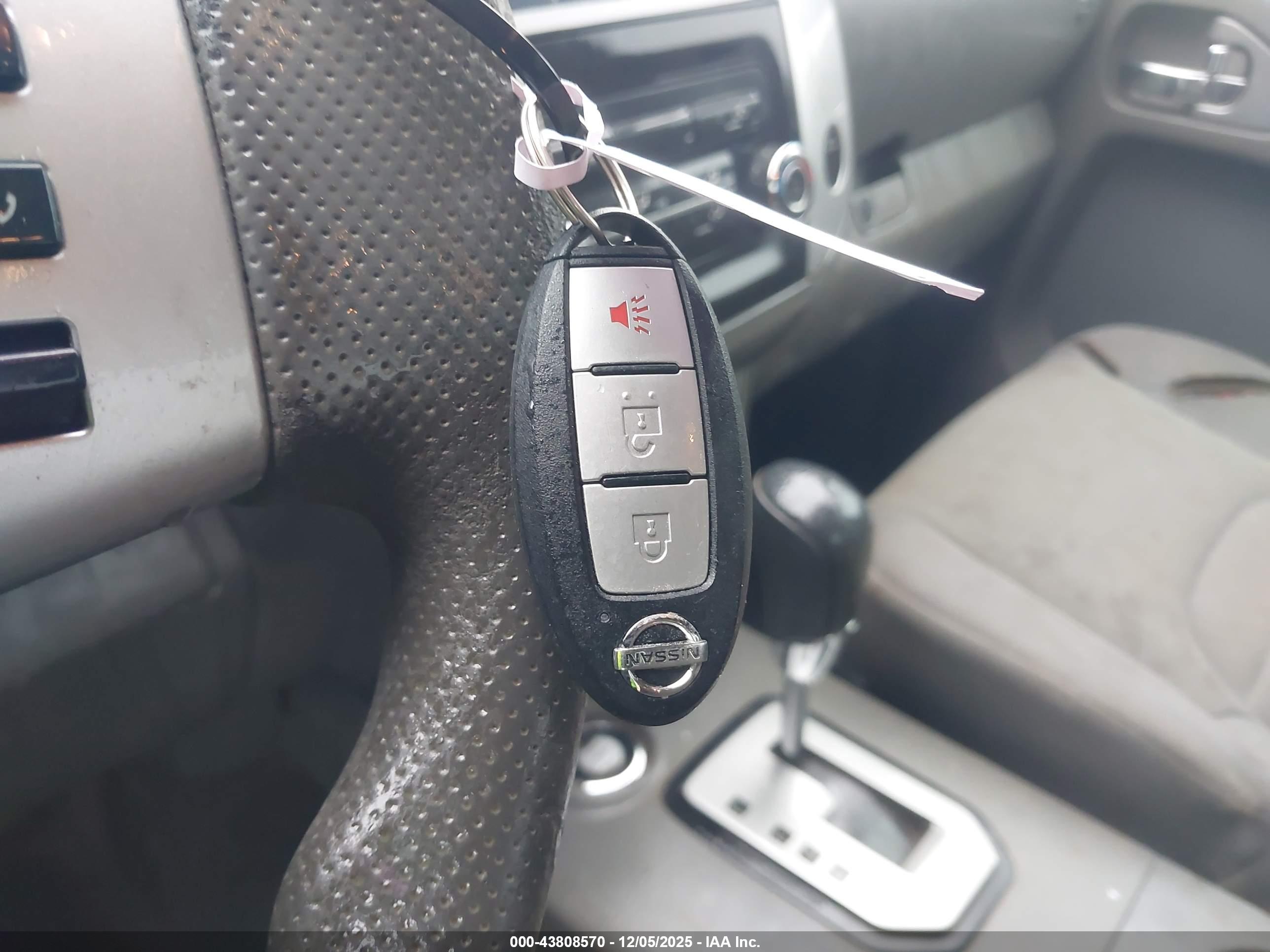 NISSAN FRONTIER image 11