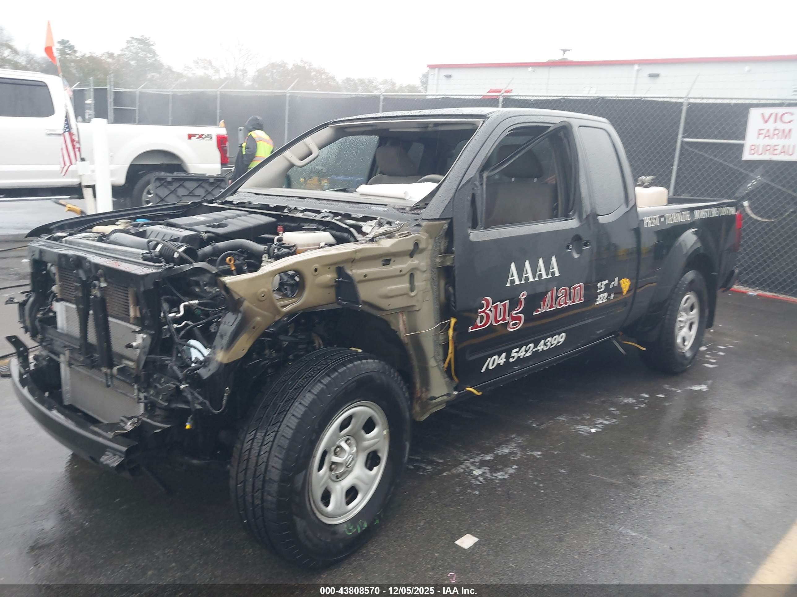 NISSAN FRONTIER image 2