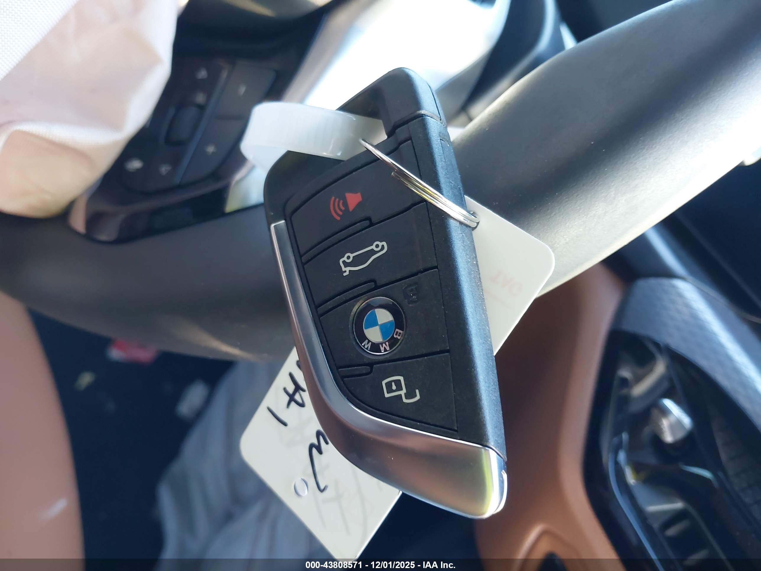 BMW I4 image 11