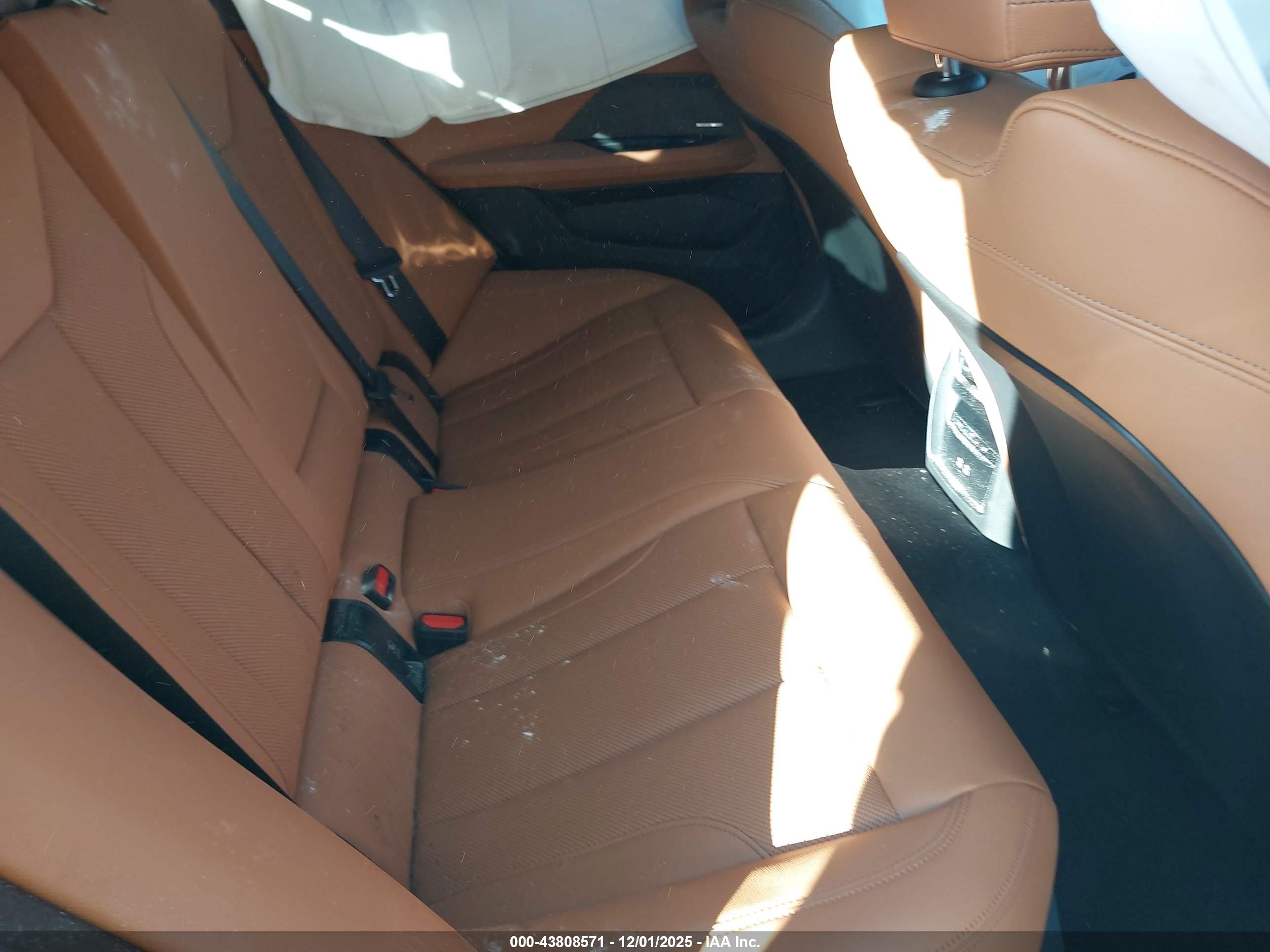 BMW I4 image 8