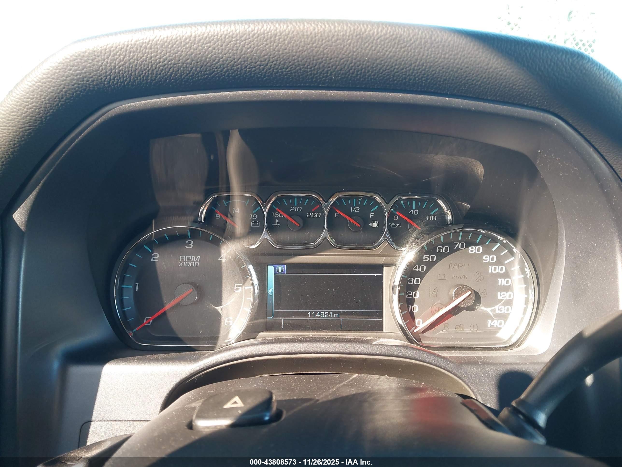 CHEVROLET SILVERADO image 7