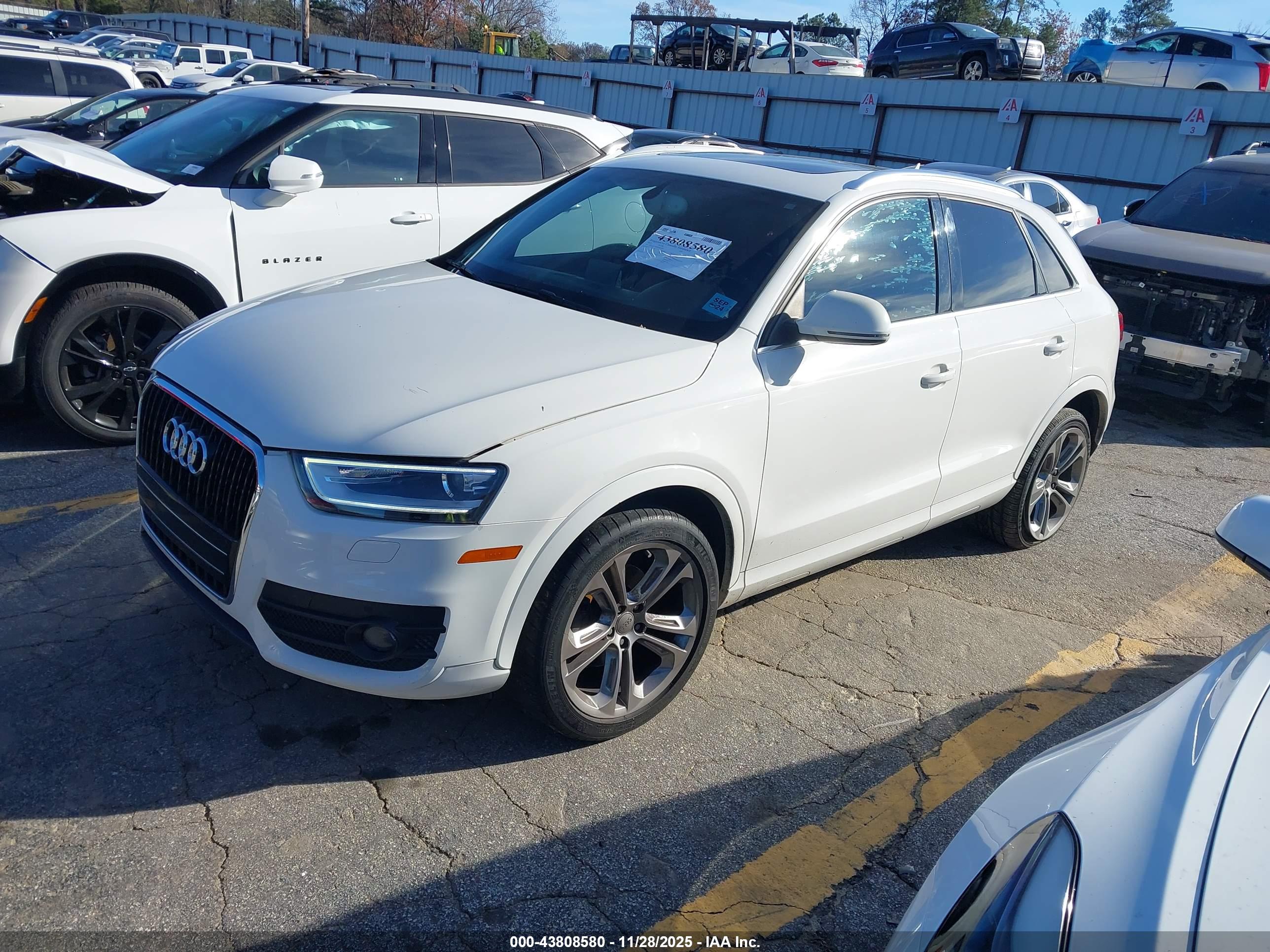 AUDI Q3 image 2