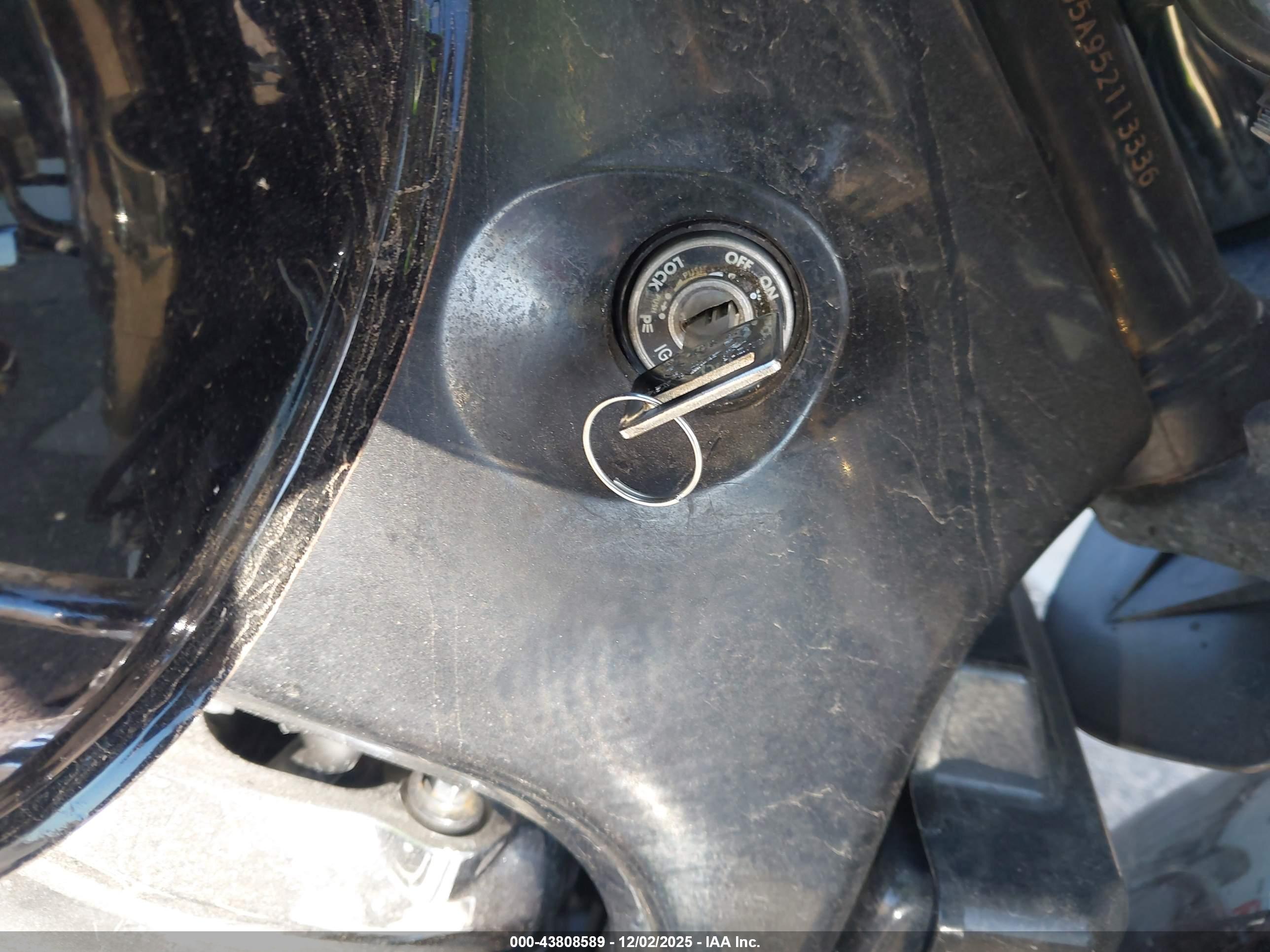 SUZUKI C50 image 11