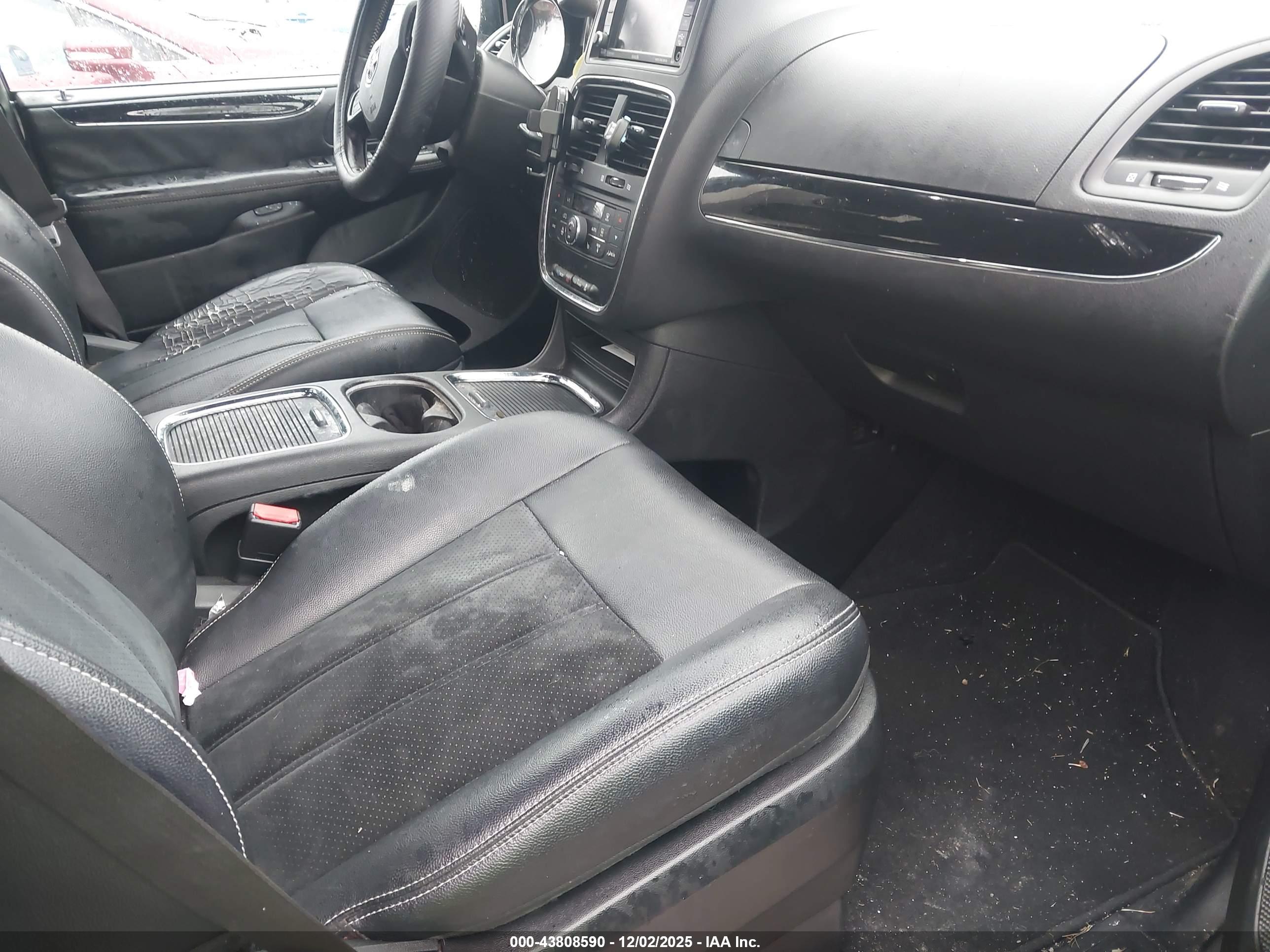DODGE GRAND image 5