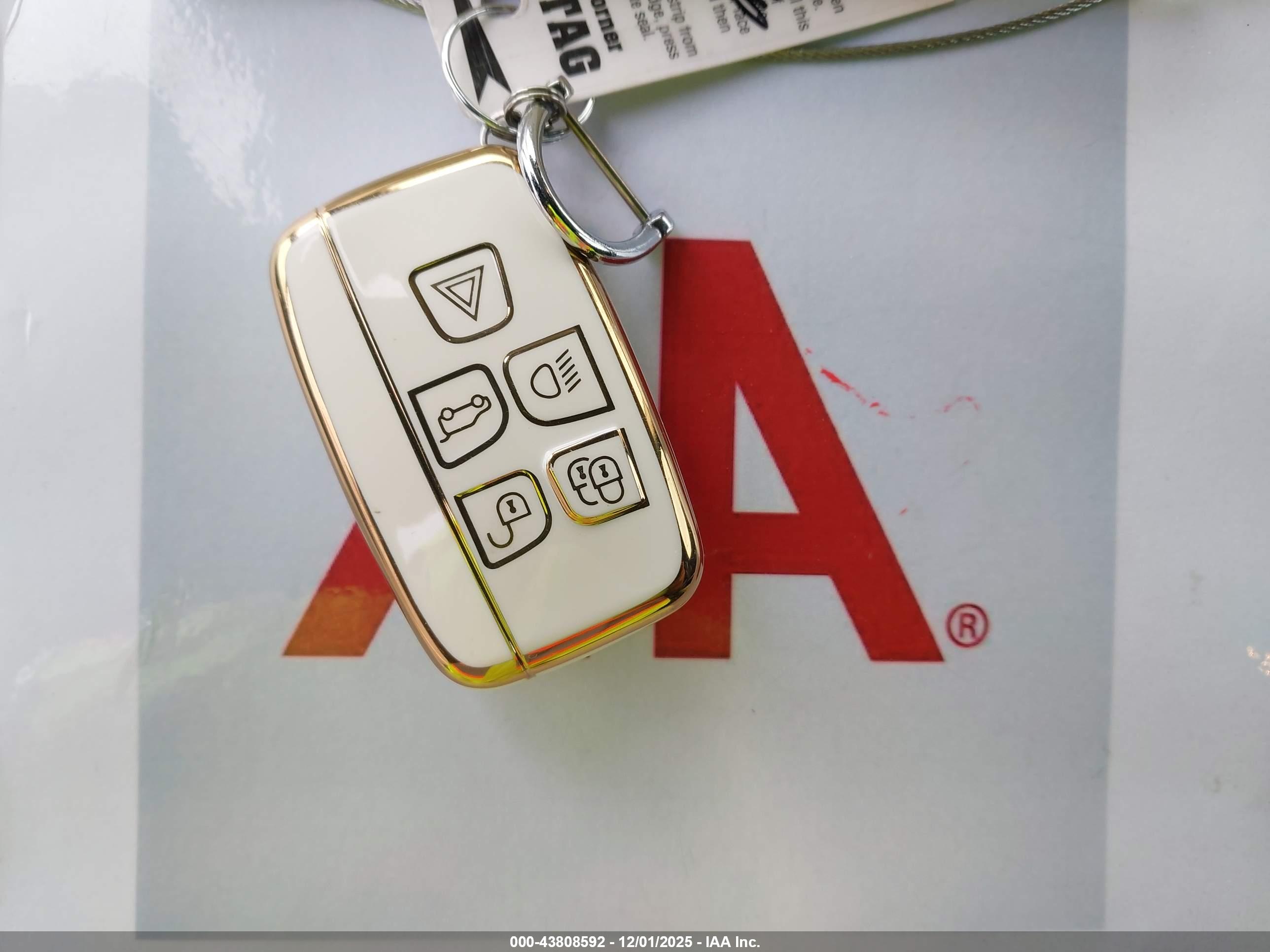 LAND ROVER image 11