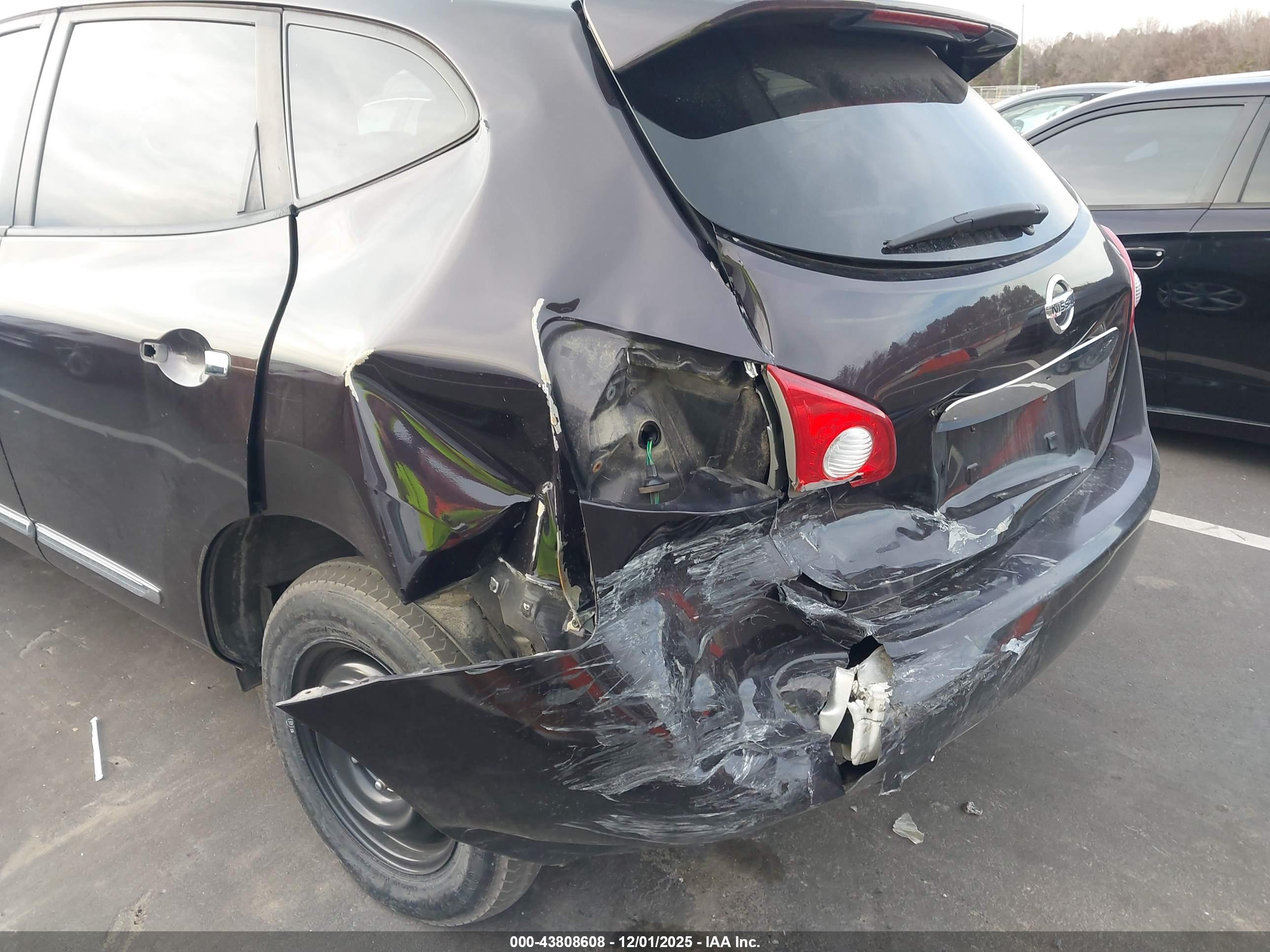NISSAN ROGUE image 6