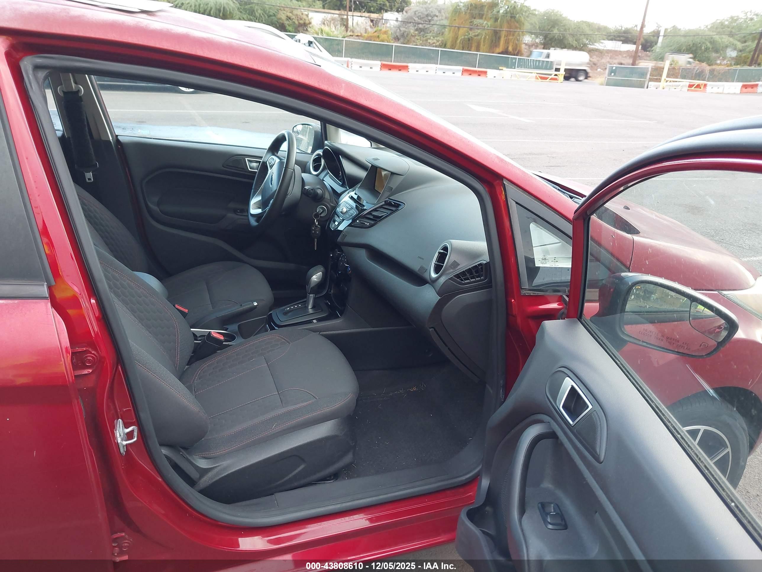 FORD FIESTA image 5