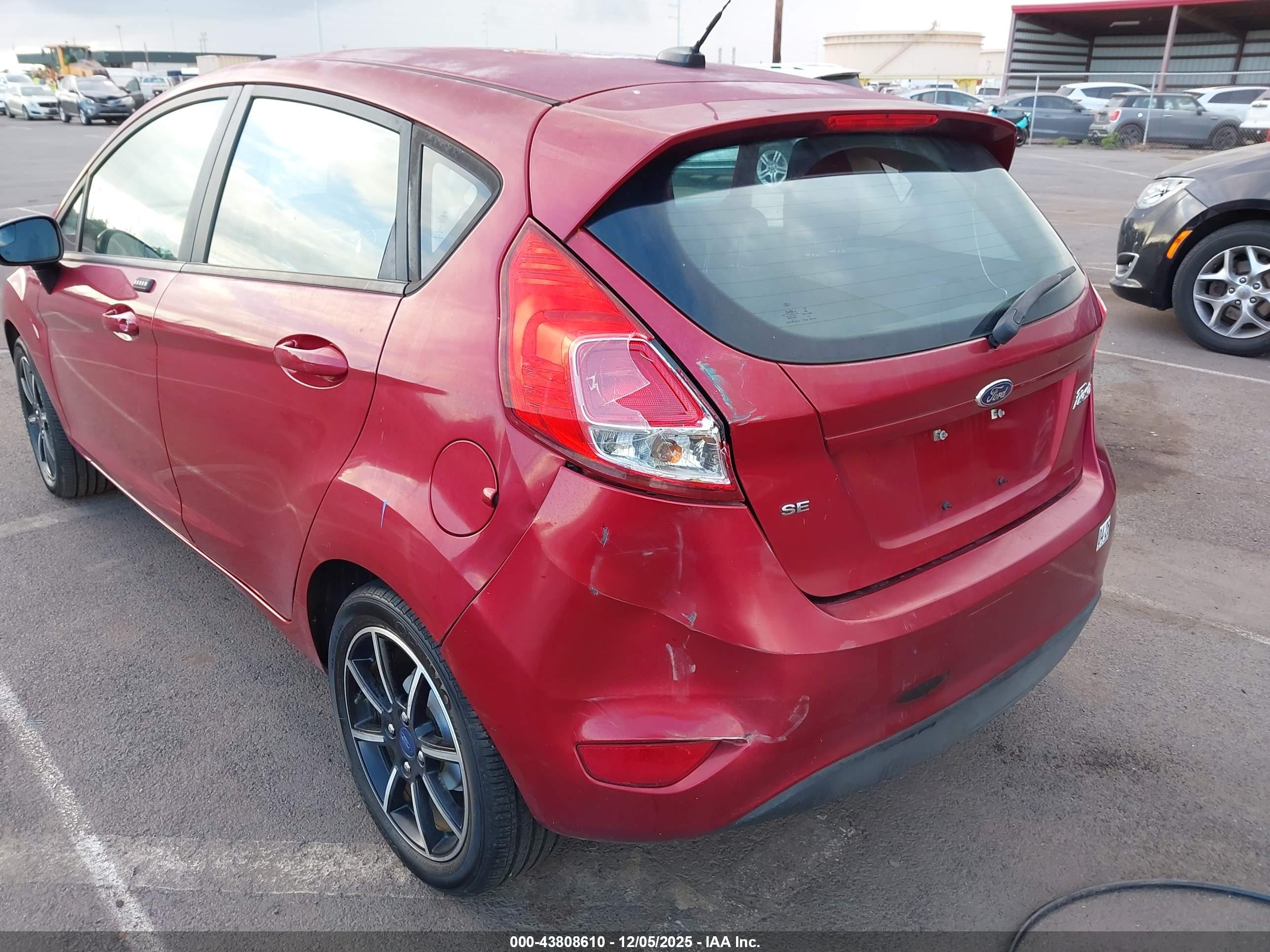 FORD FIESTA image 6