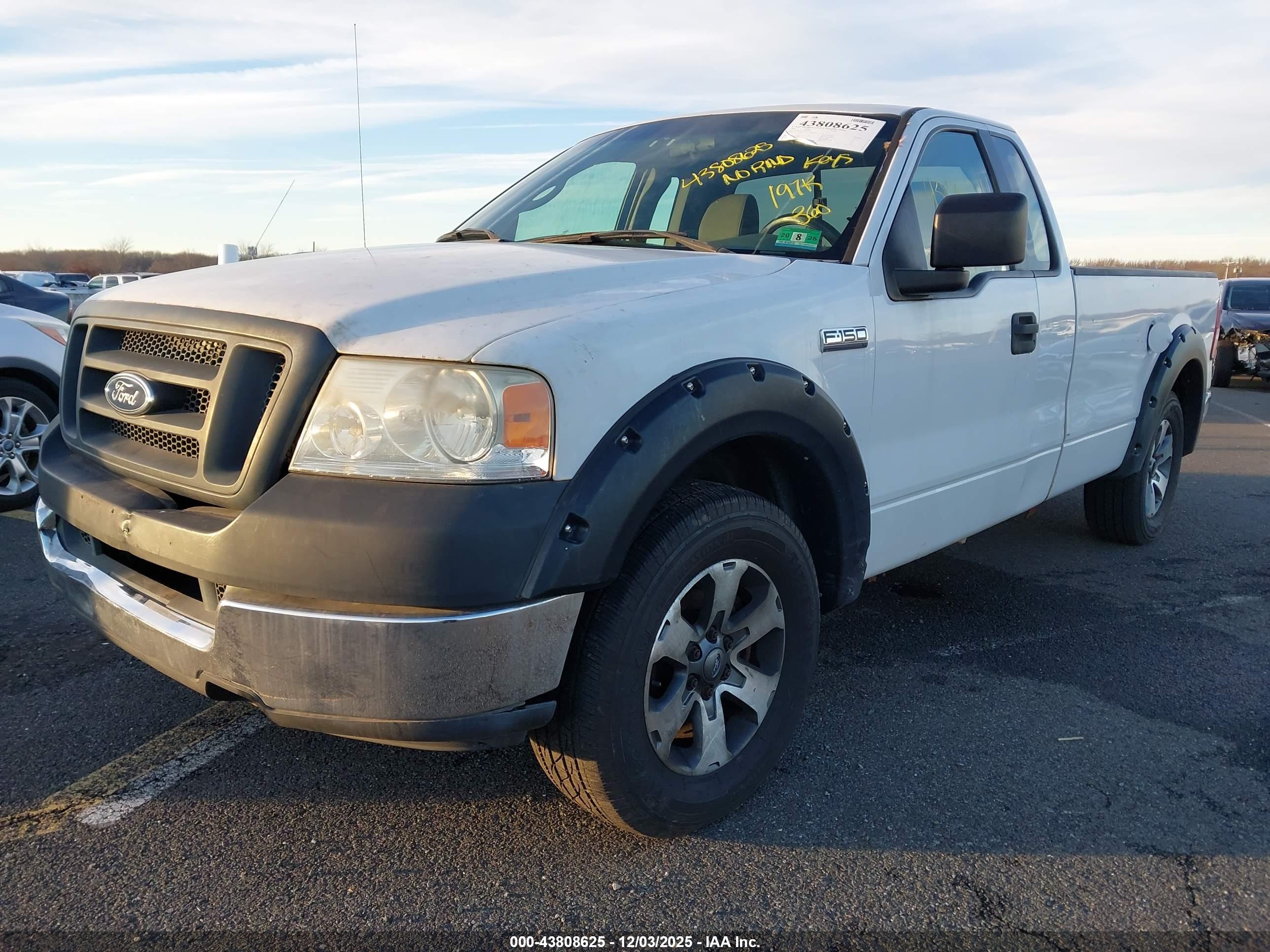 FORD F-150 image 2