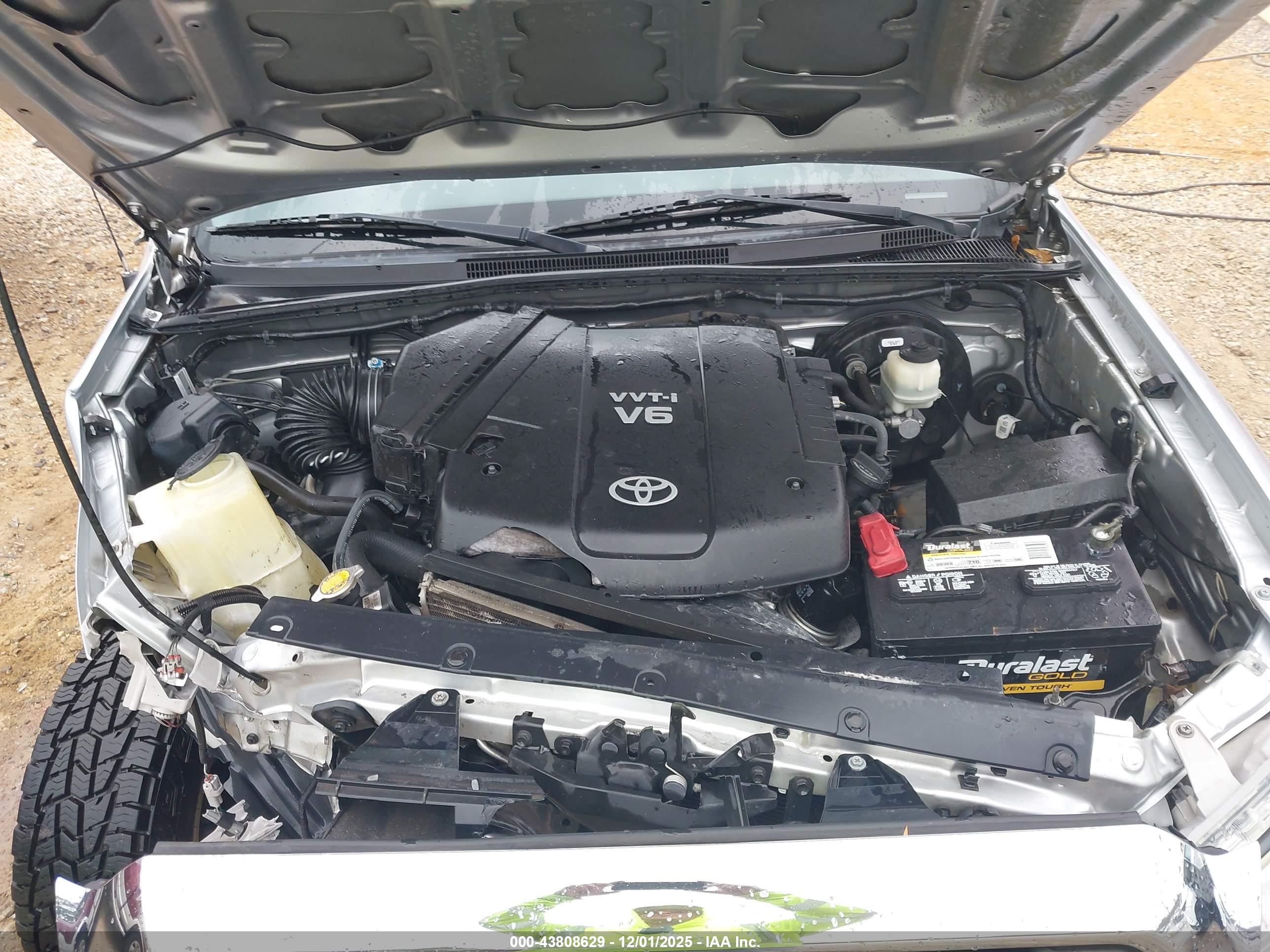 TOYOTA TACOMA image 10