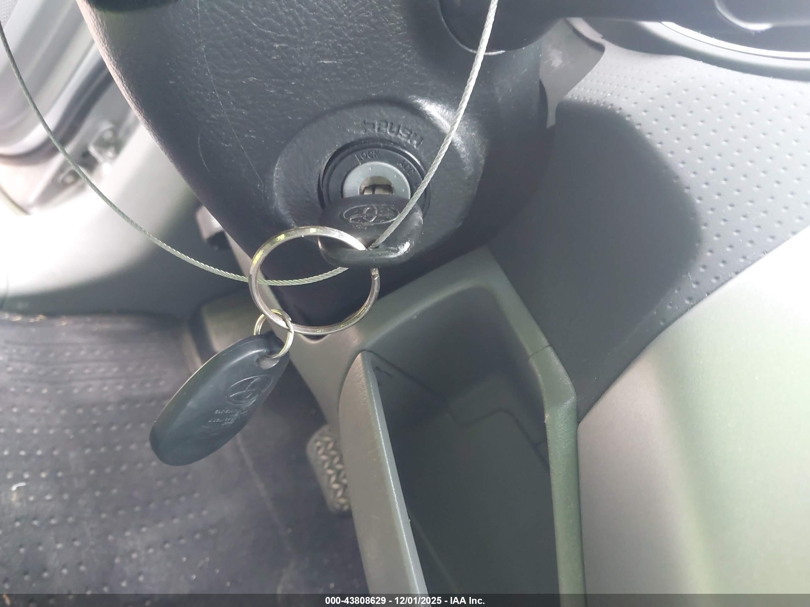 TOYOTA TACOMA image 11