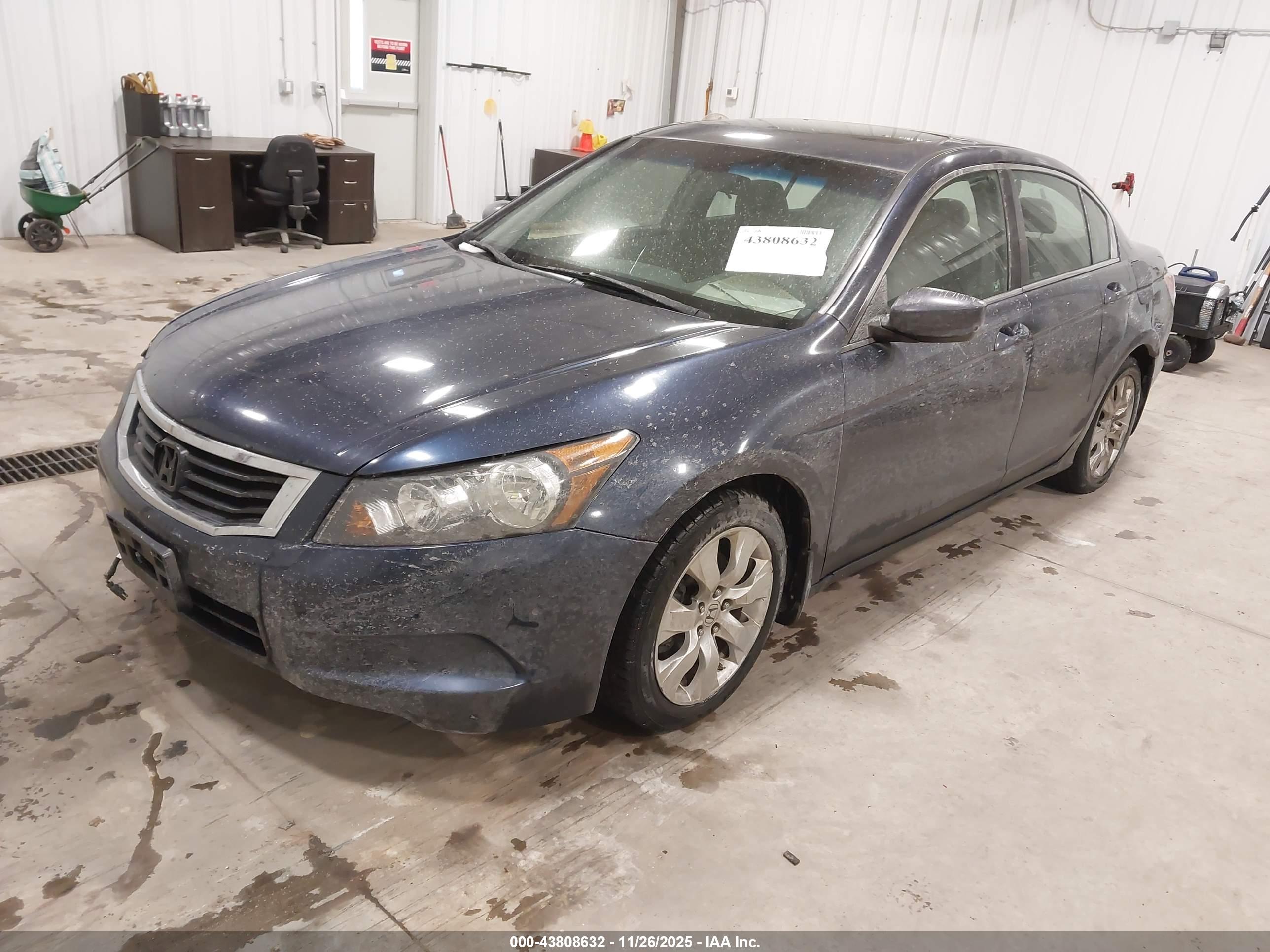 HONDA ACCORD image 2