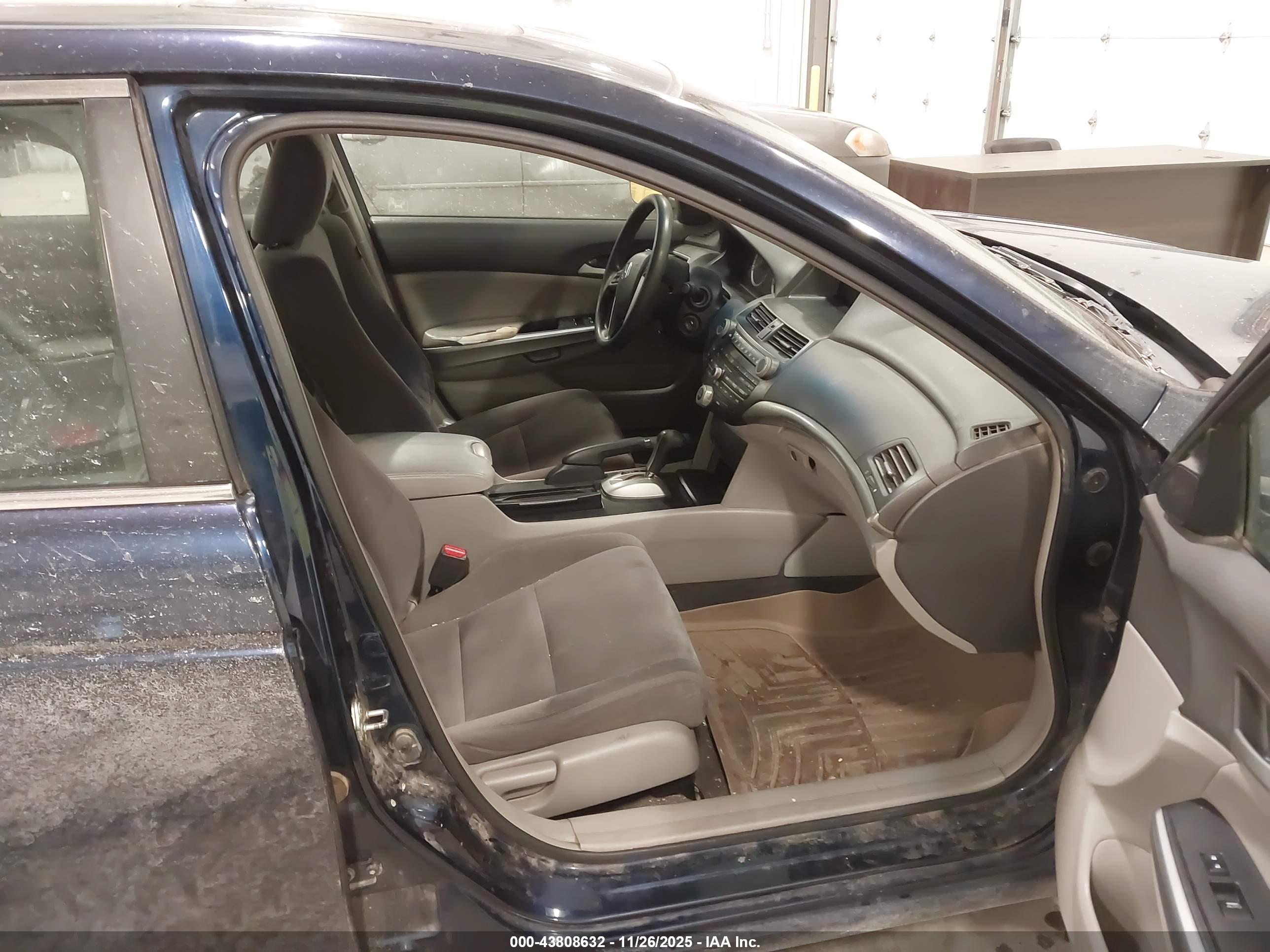 HONDA ACCORD image 5