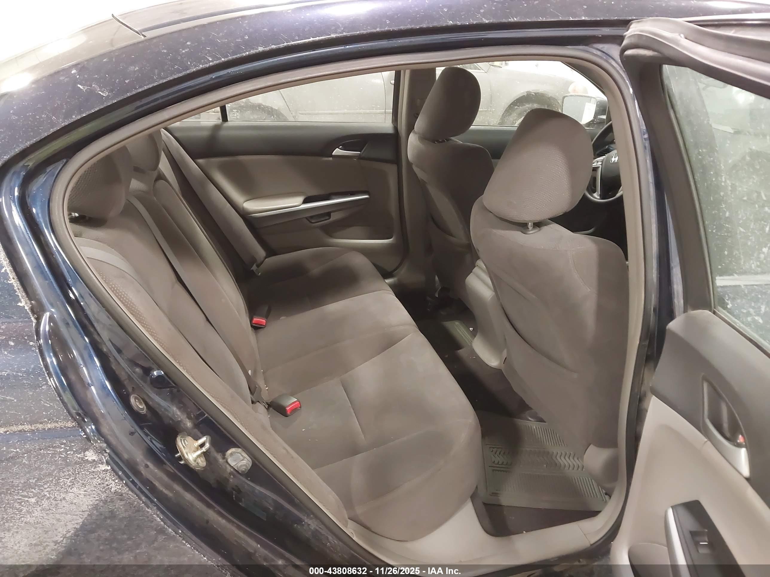 HONDA ACCORD image 8
