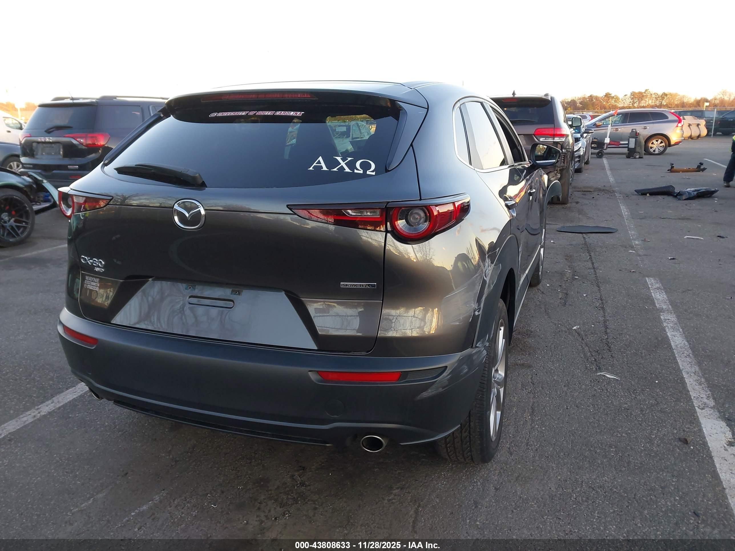 MAZDA CX-30 image 4
