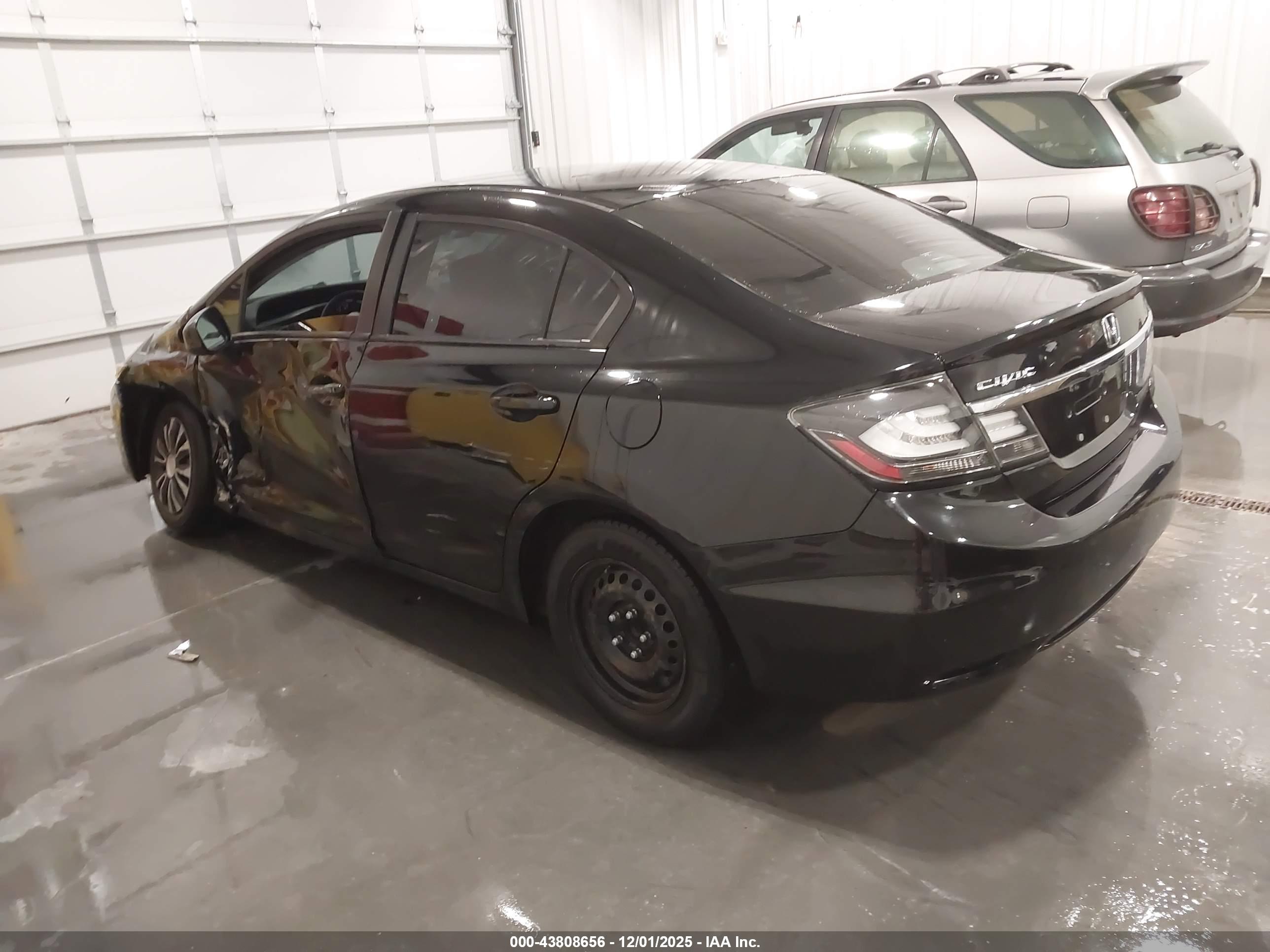 HONDA CIVIC image 3