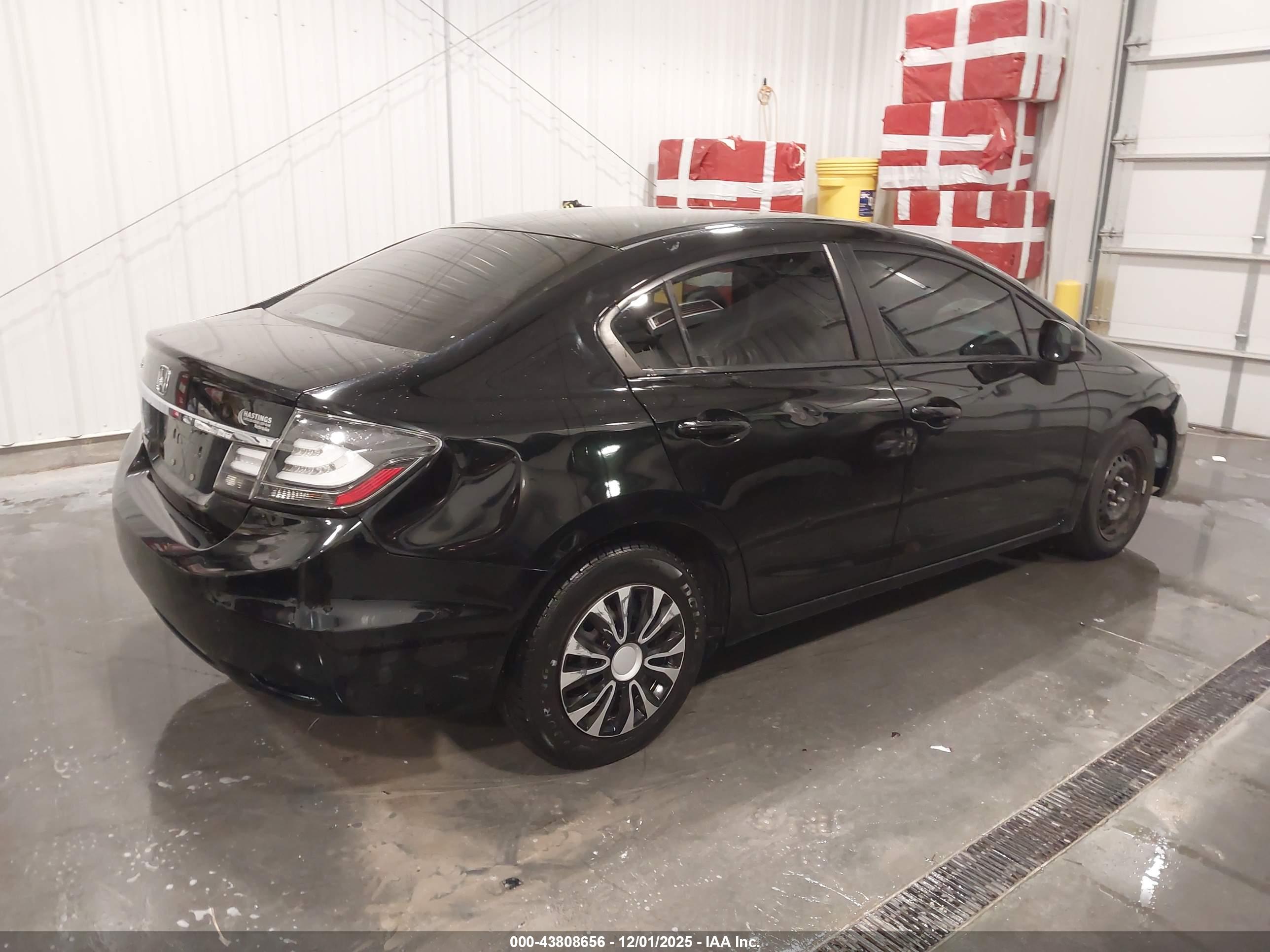 HONDA CIVIC image 4