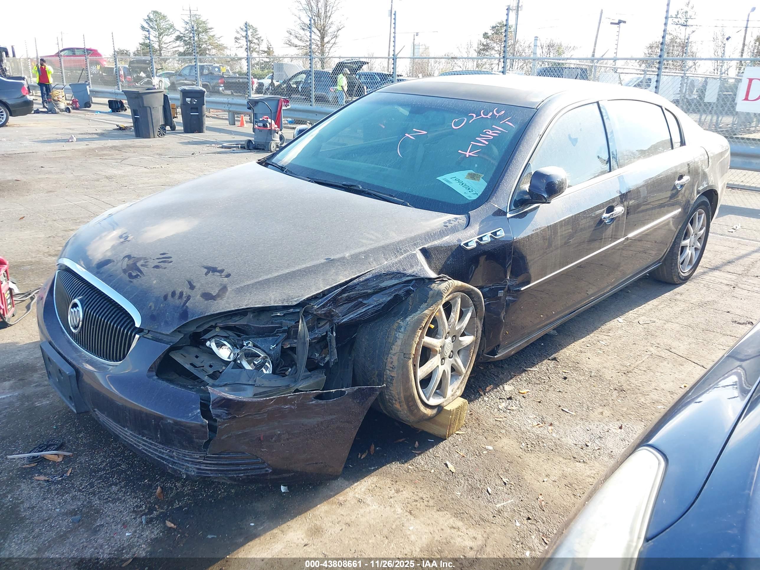 BUICK LUCERNE image 2