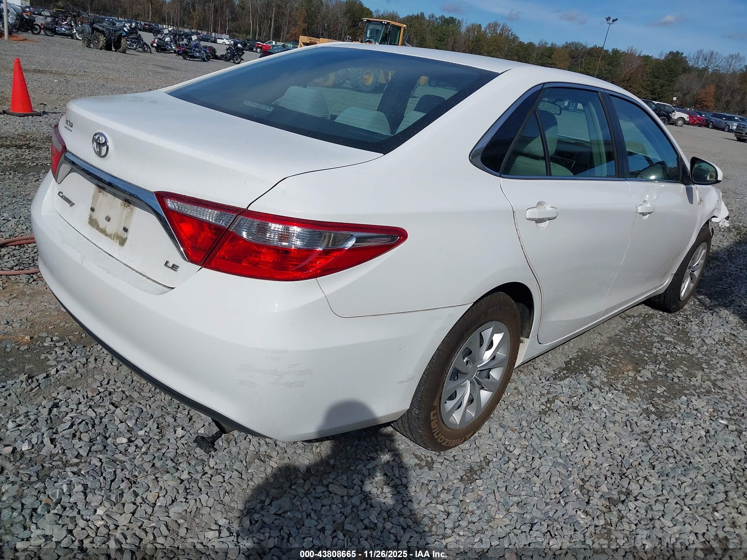 TOYOTA CAMRY image 4