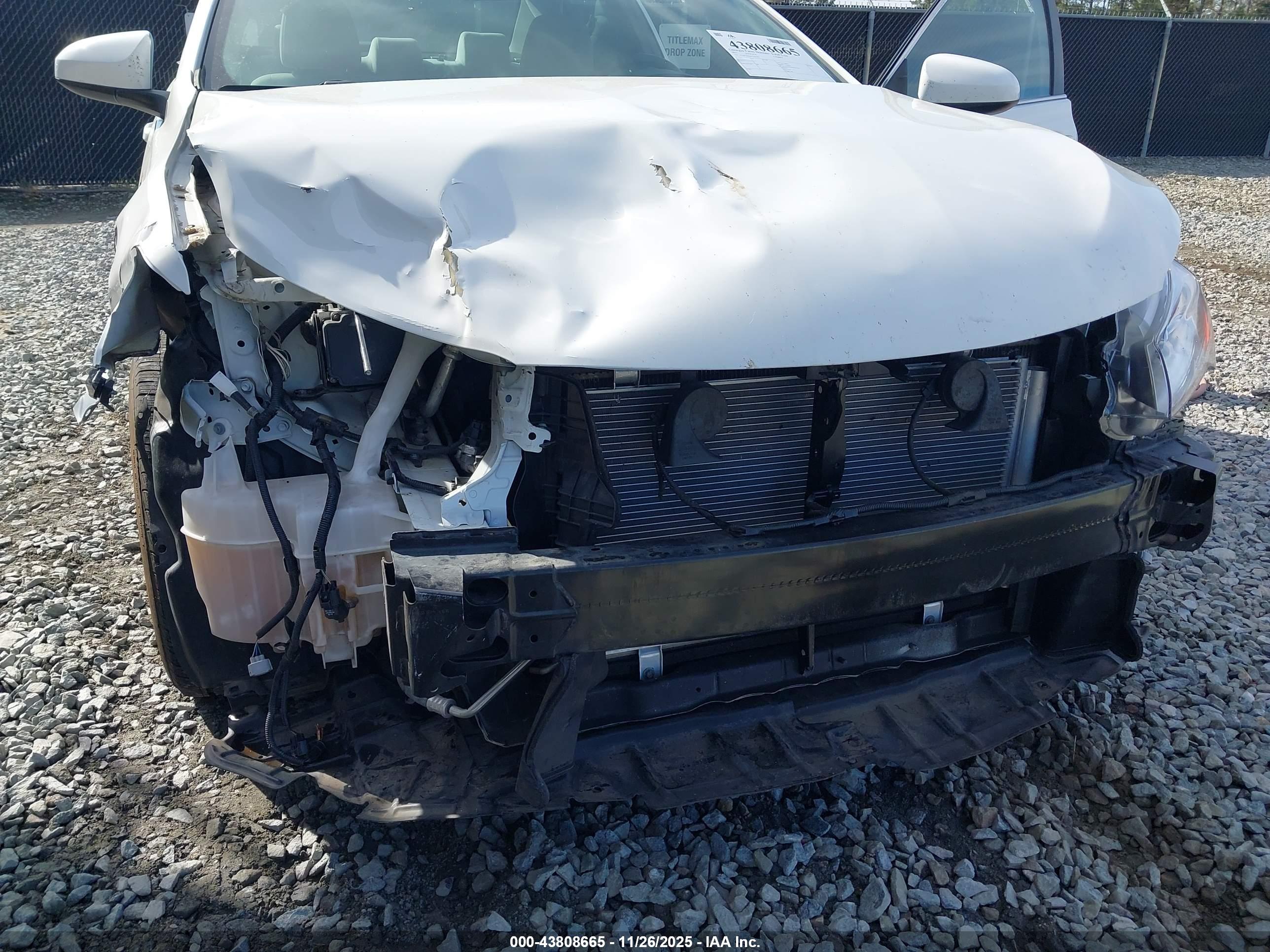 TOYOTA CAMRY image 6
