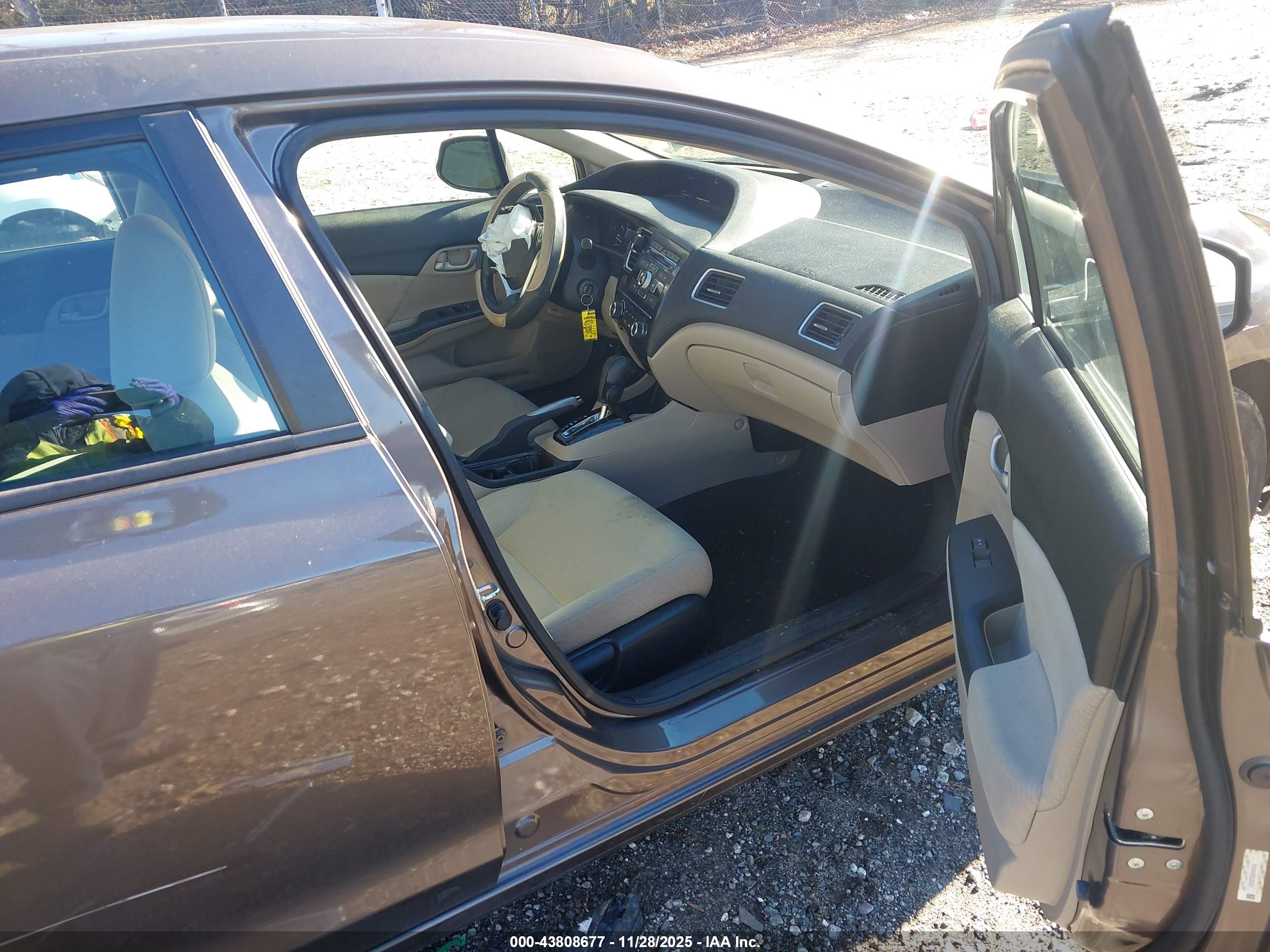 HONDA CIVIC image 5
