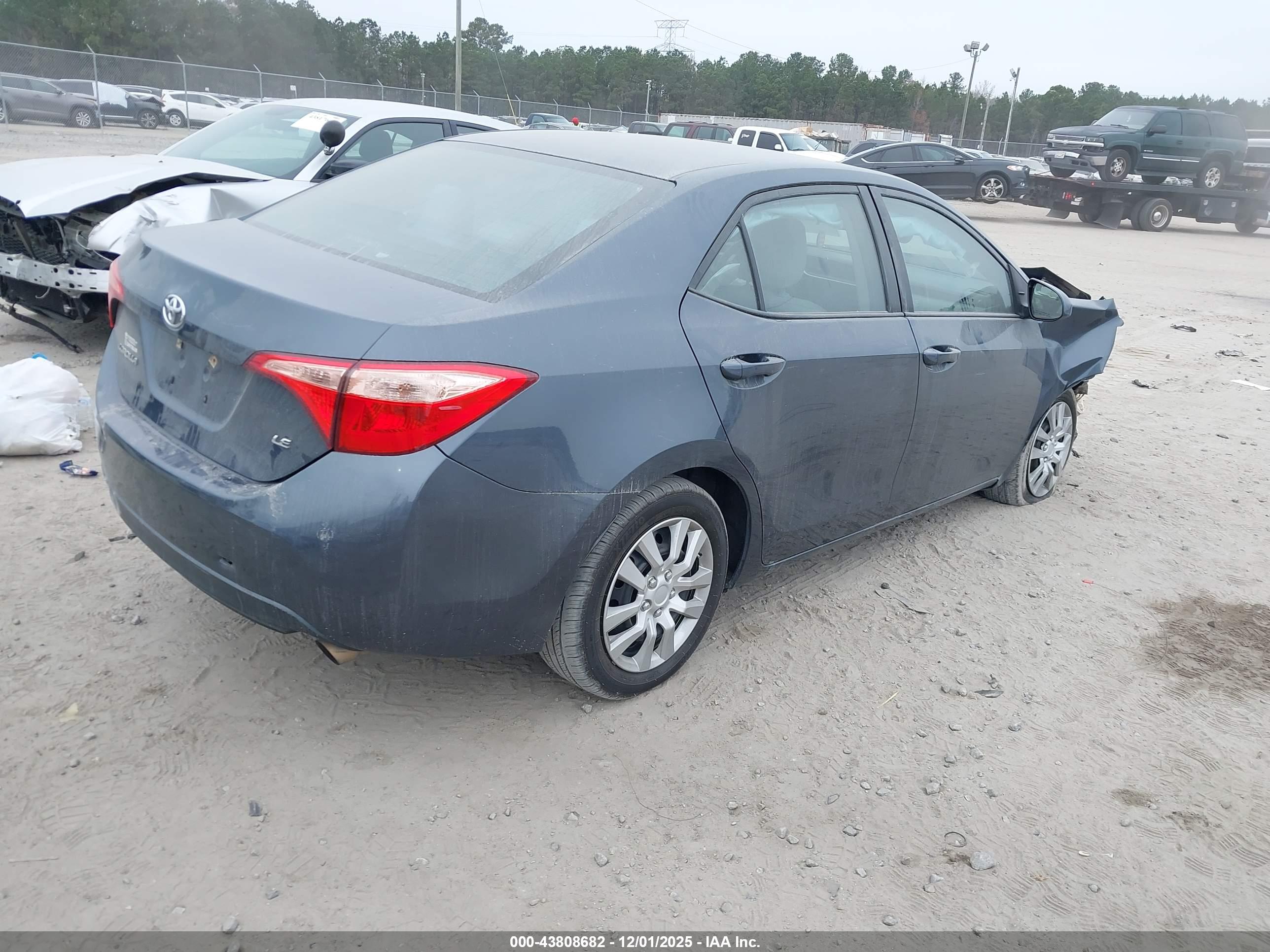 TOYOTA COROLLA image 4