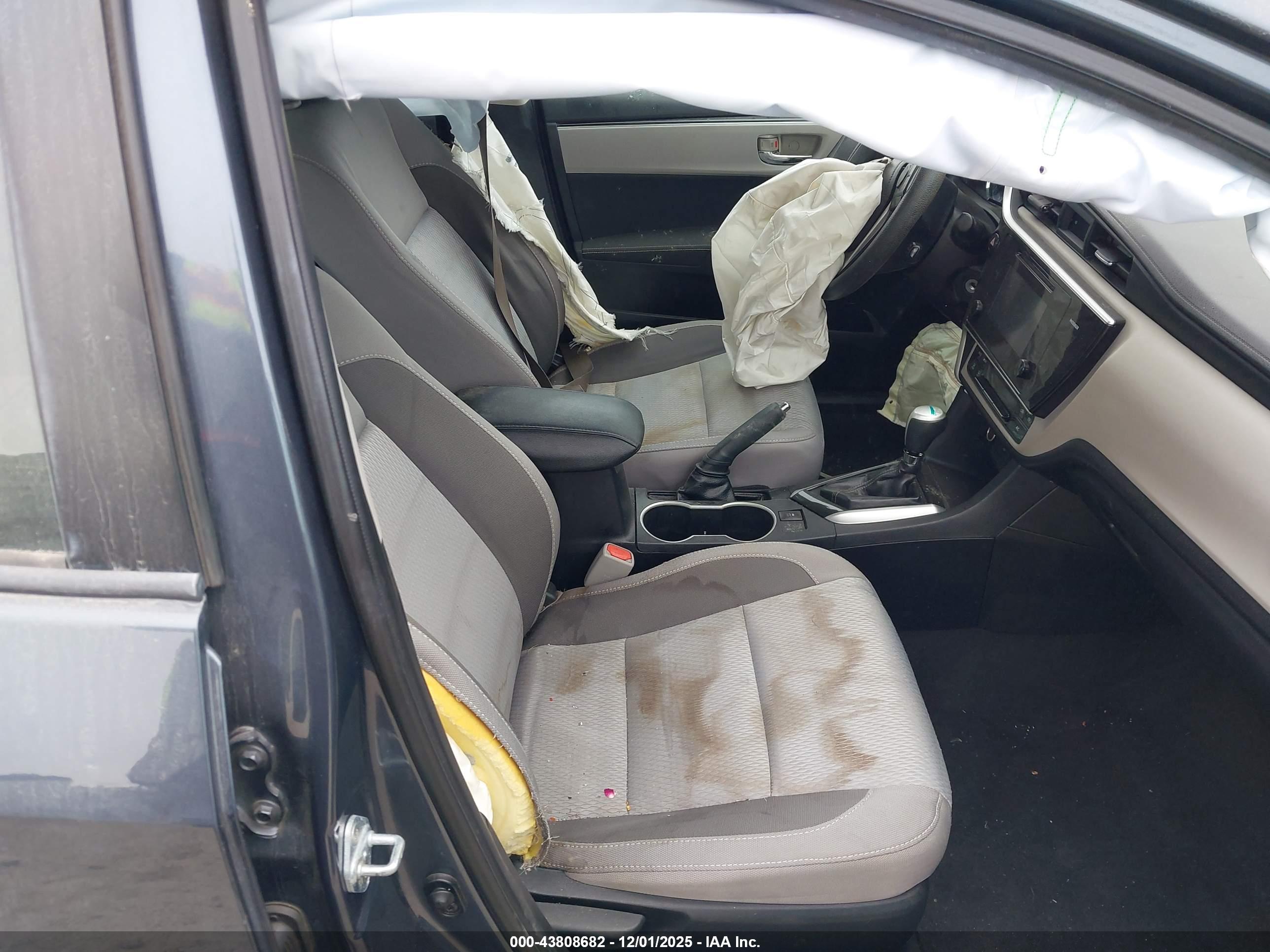 TOYOTA COROLLA image 5