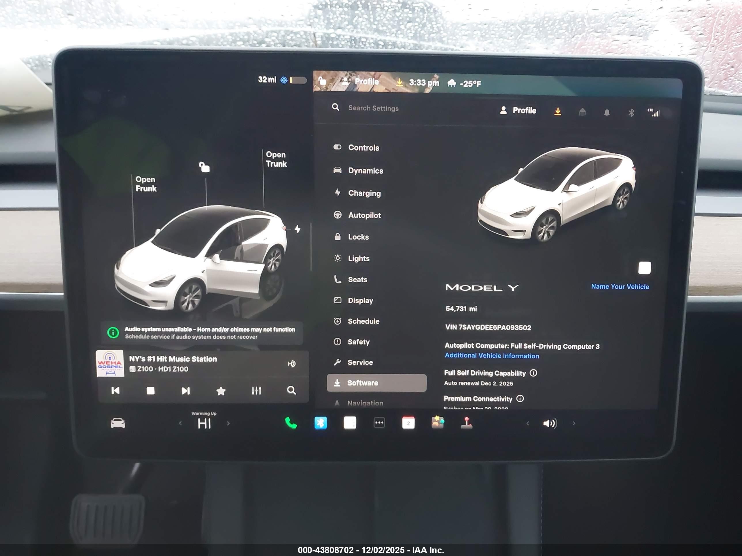 TESLA MODEL image 7