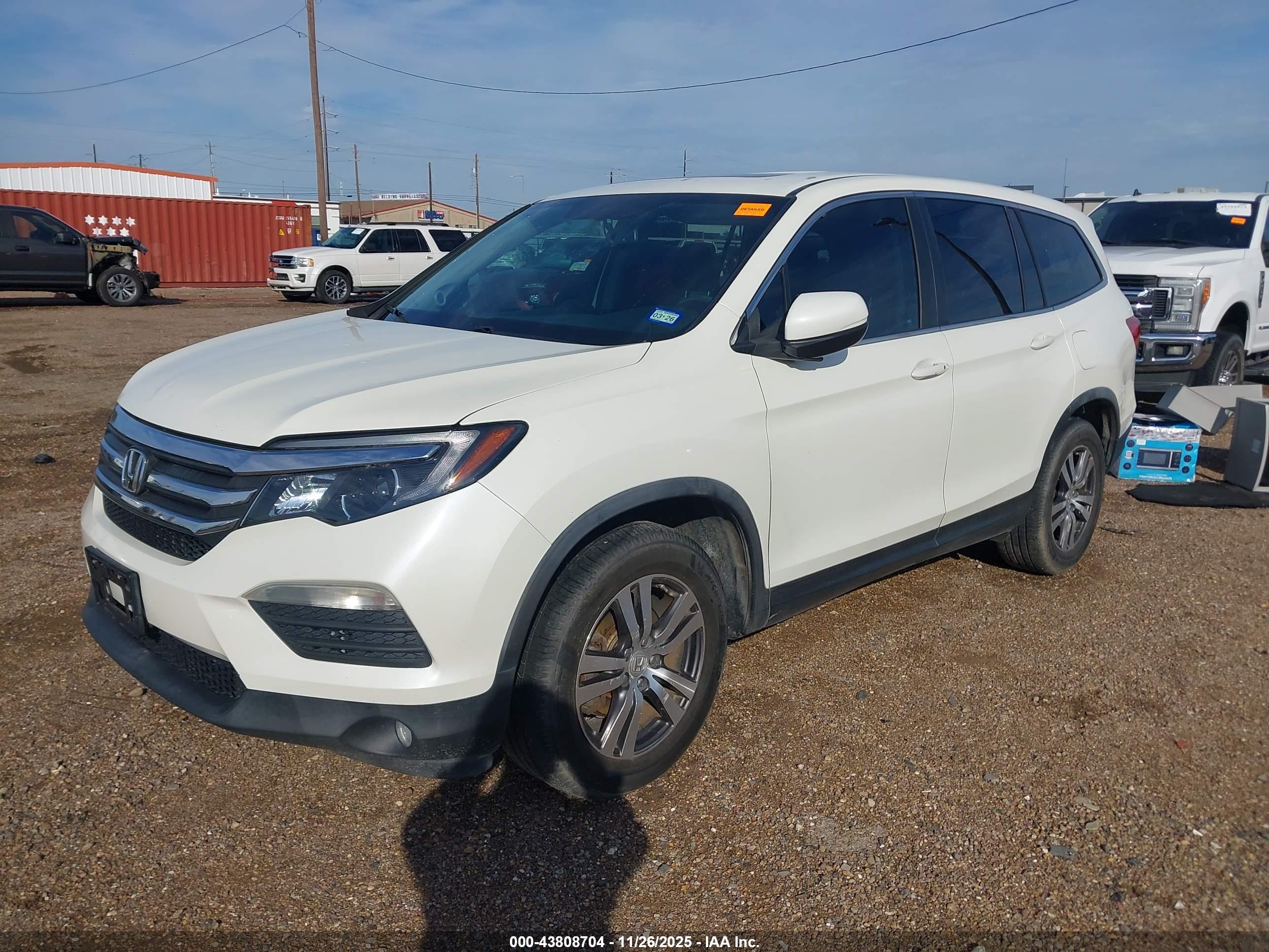 HONDA PILOT image 2
