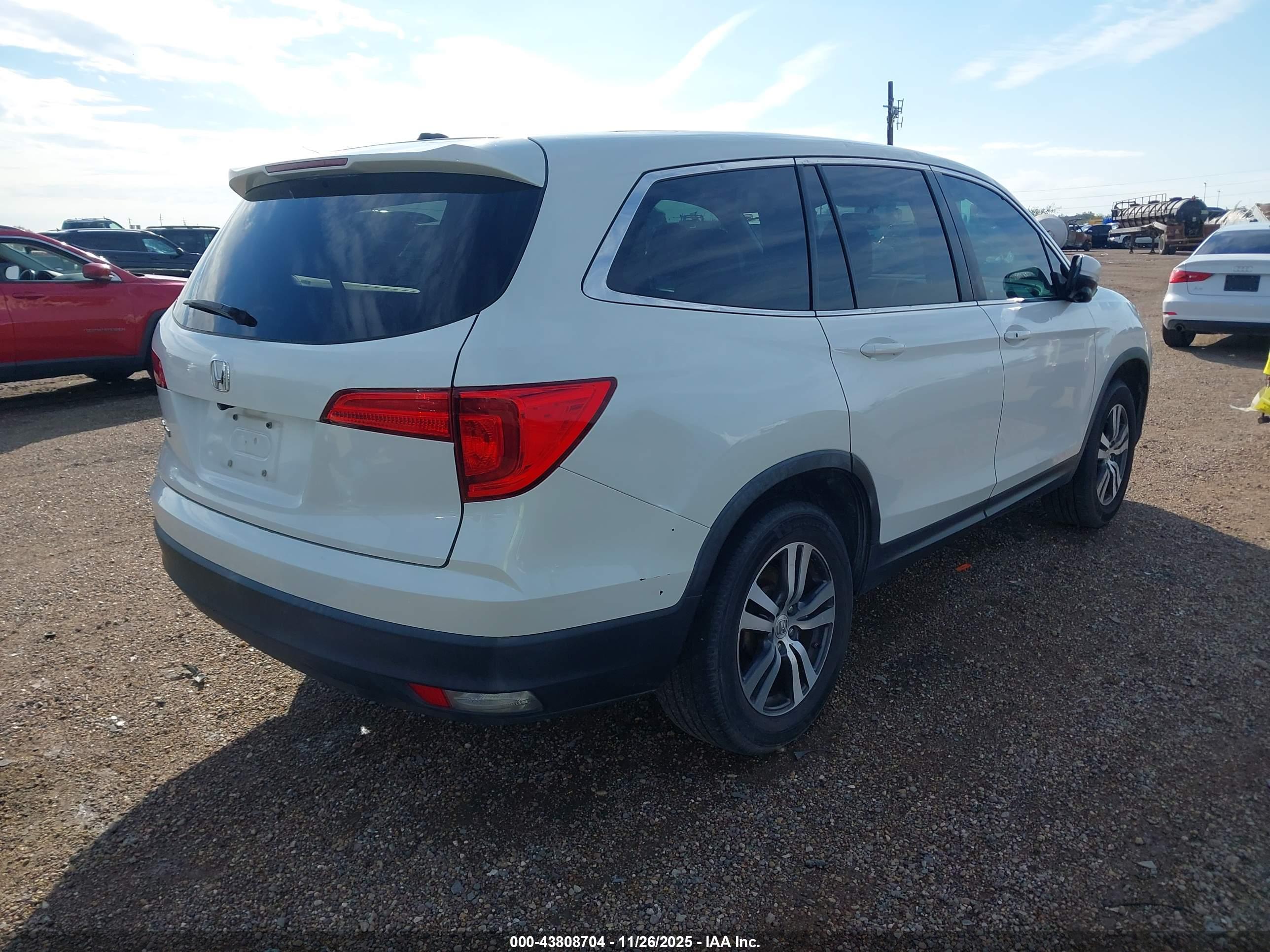 HONDA PILOT image 4