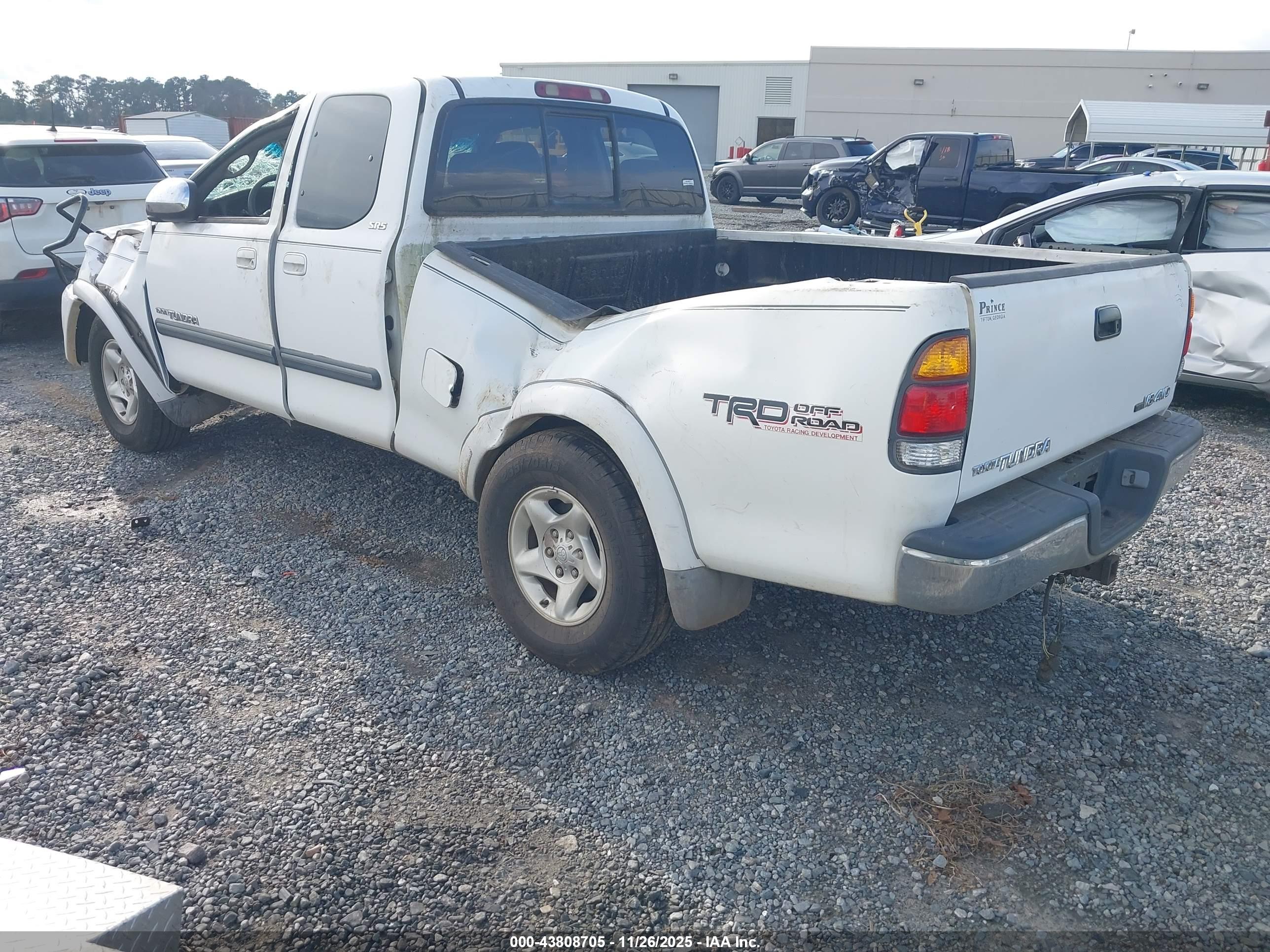 TOYOTA TUNDRA image 3