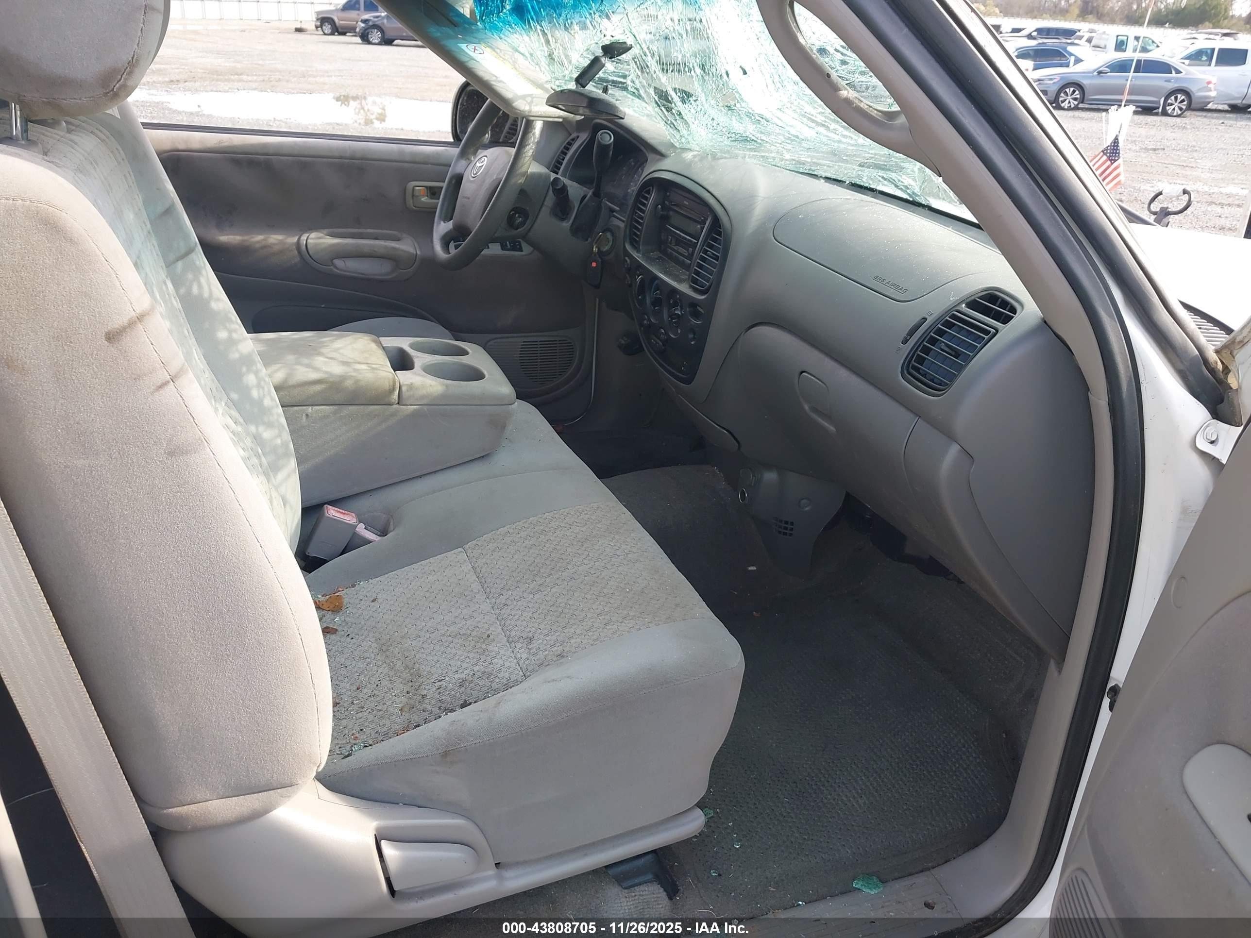 TOYOTA TUNDRA image 5
