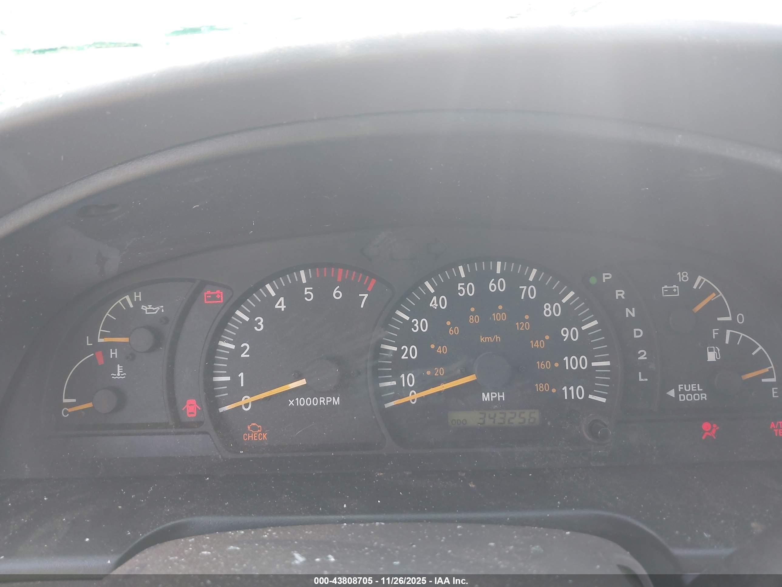 TOYOTA TUNDRA image 7