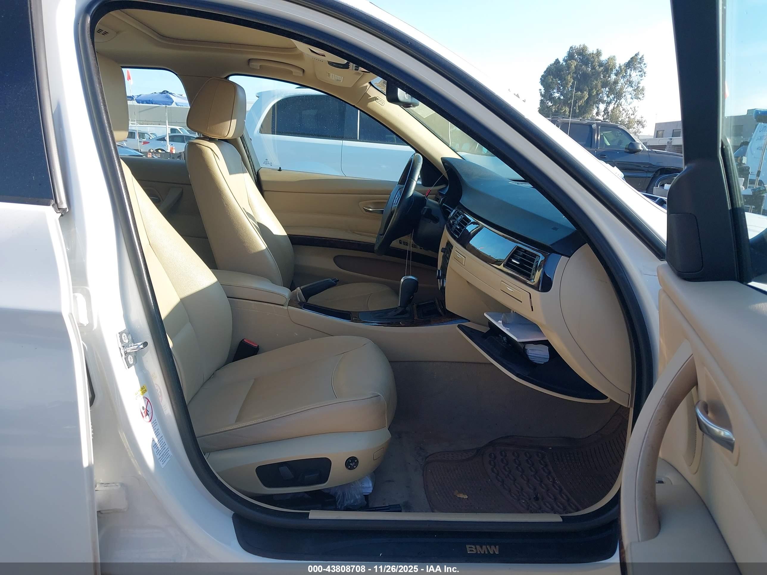 BMW 328I image 5