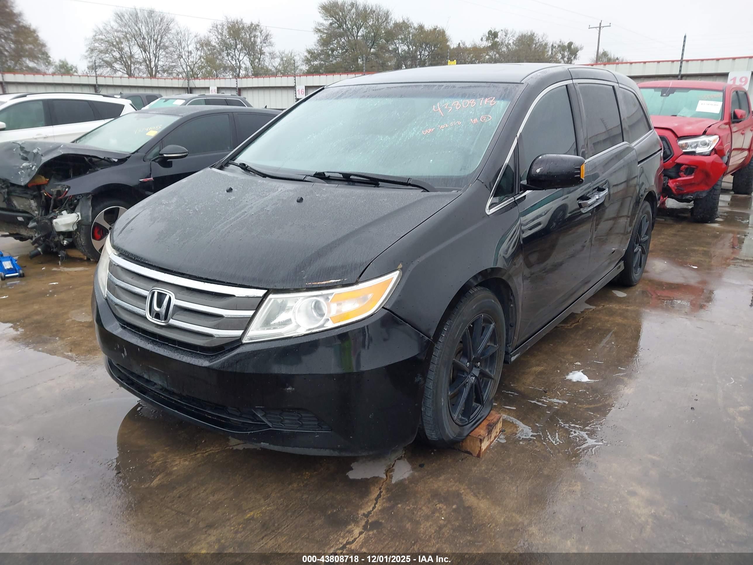 HONDA ODYSSEY image 2