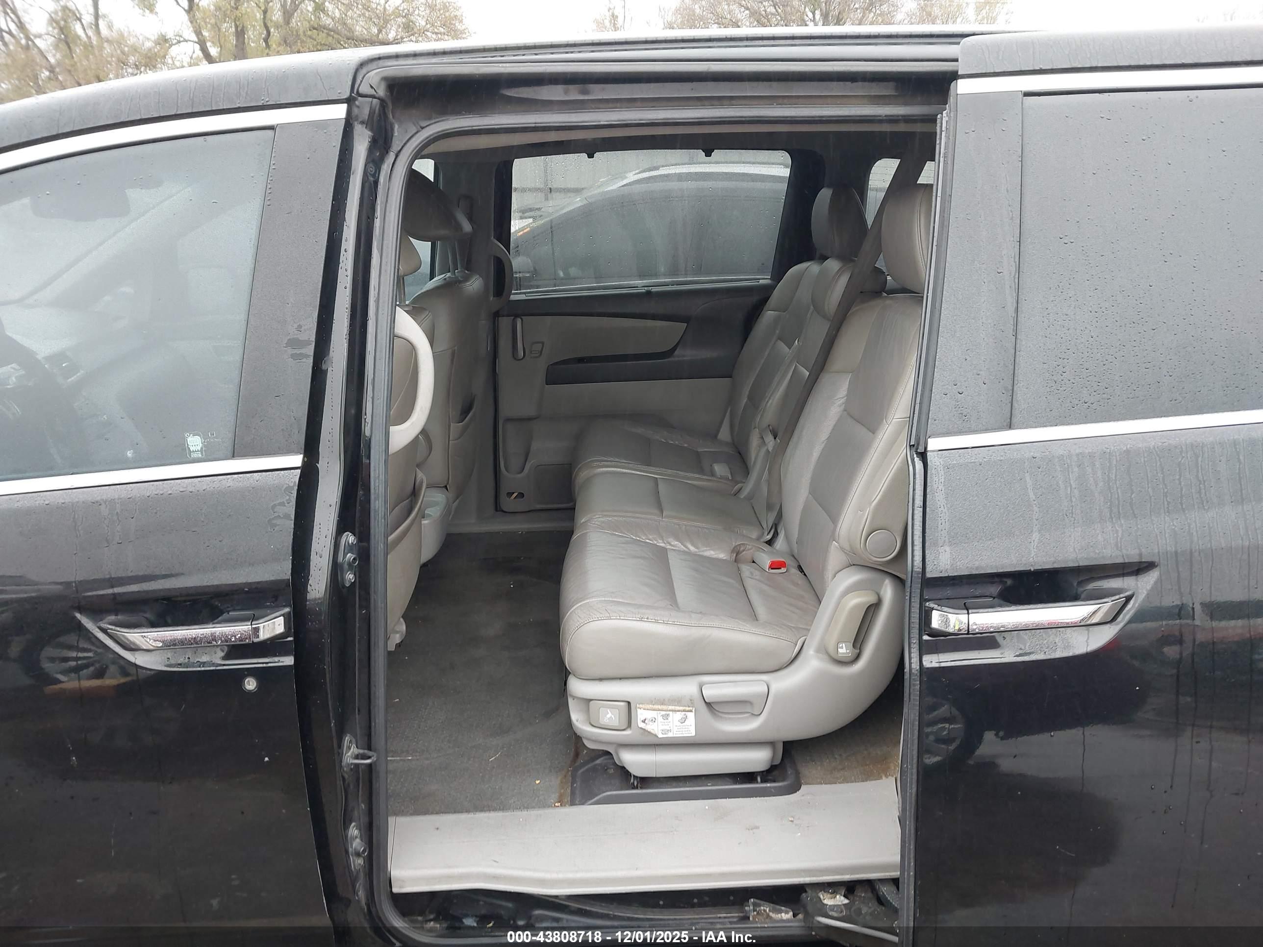 HONDA ODYSSEY image 8