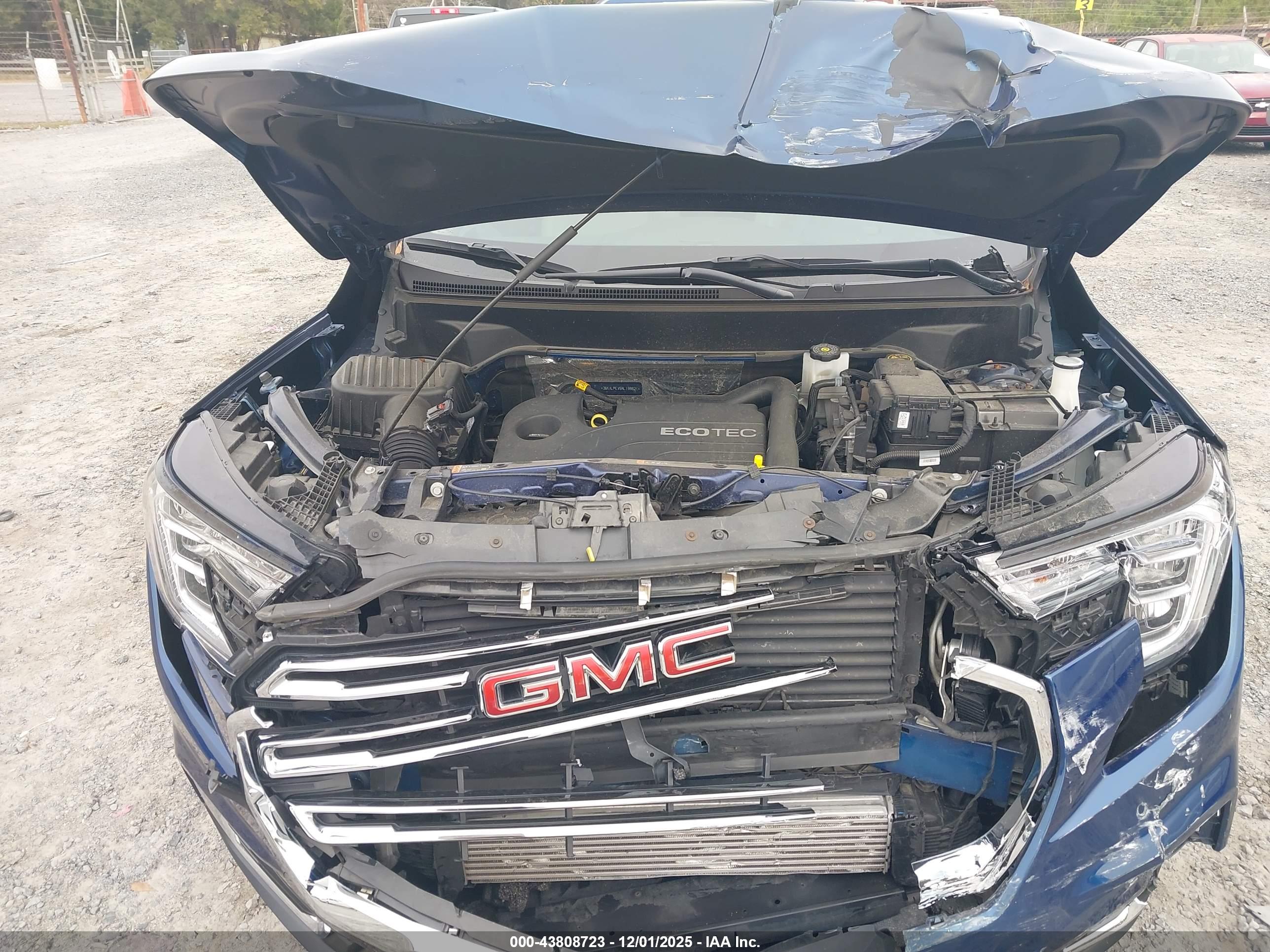 GMC TERRAIN image 10
