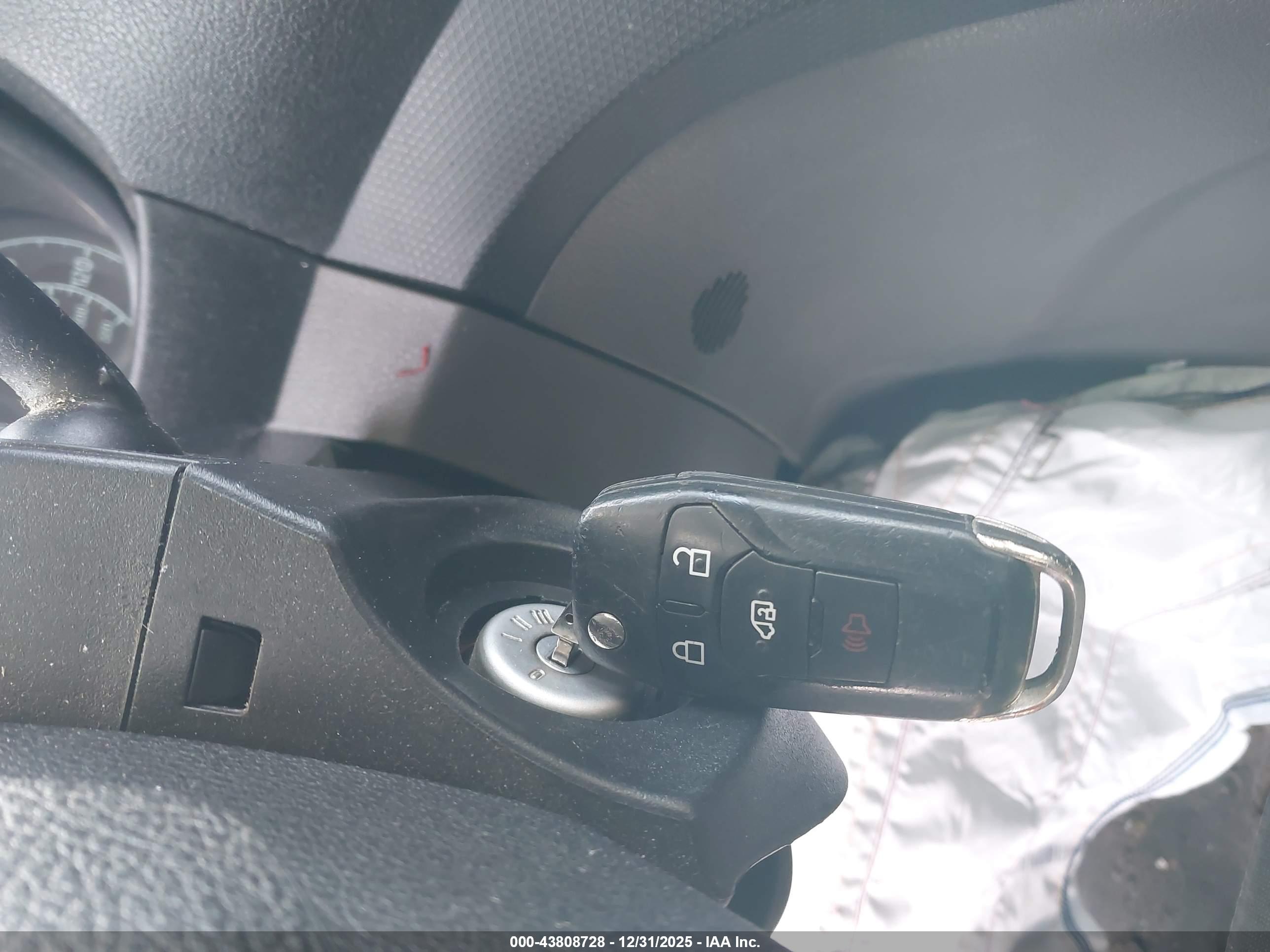 FORD TRANSIT image 11