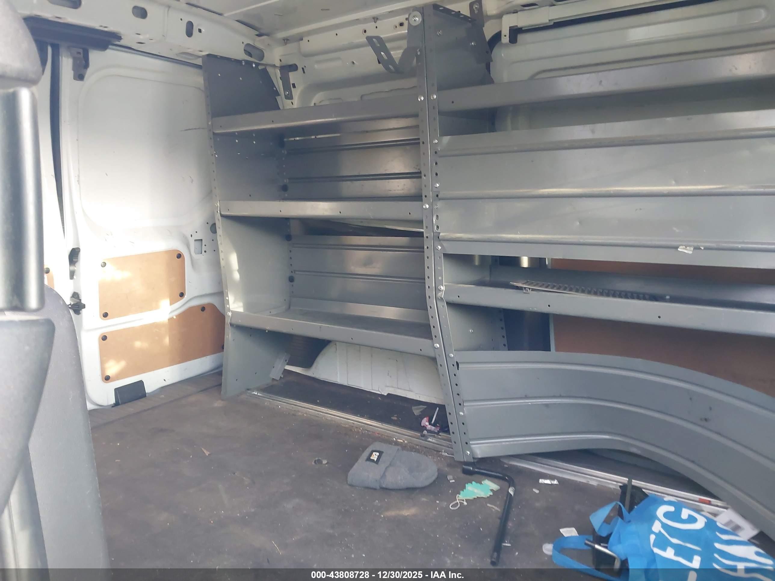 FORD TRANSIT image 8