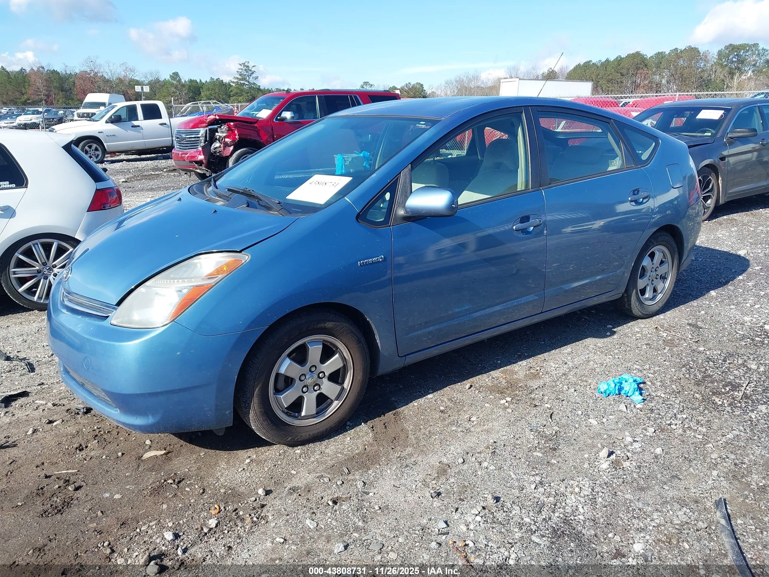 TOYOTA PRIUS image 2