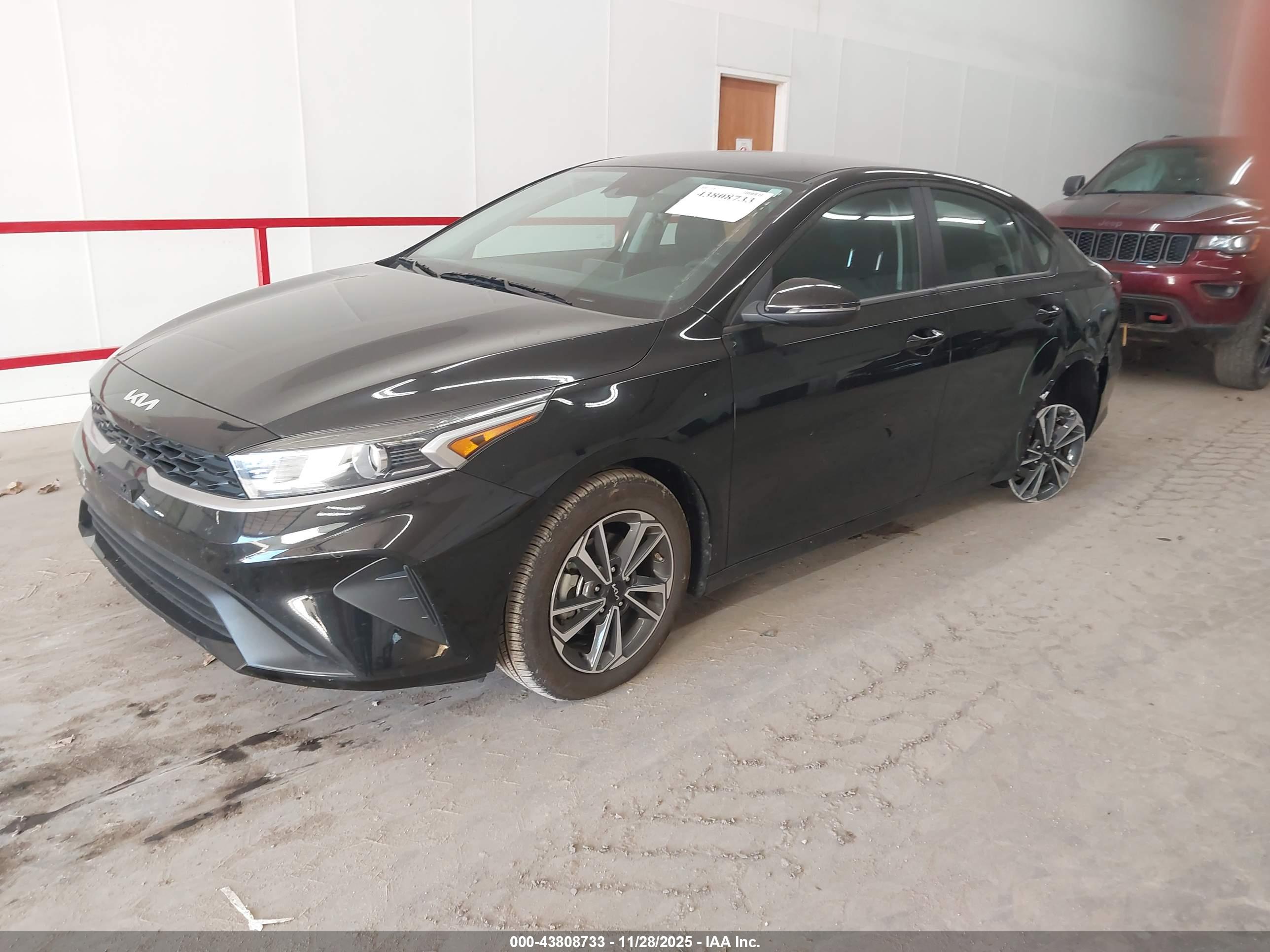 KIA FORTE image 2