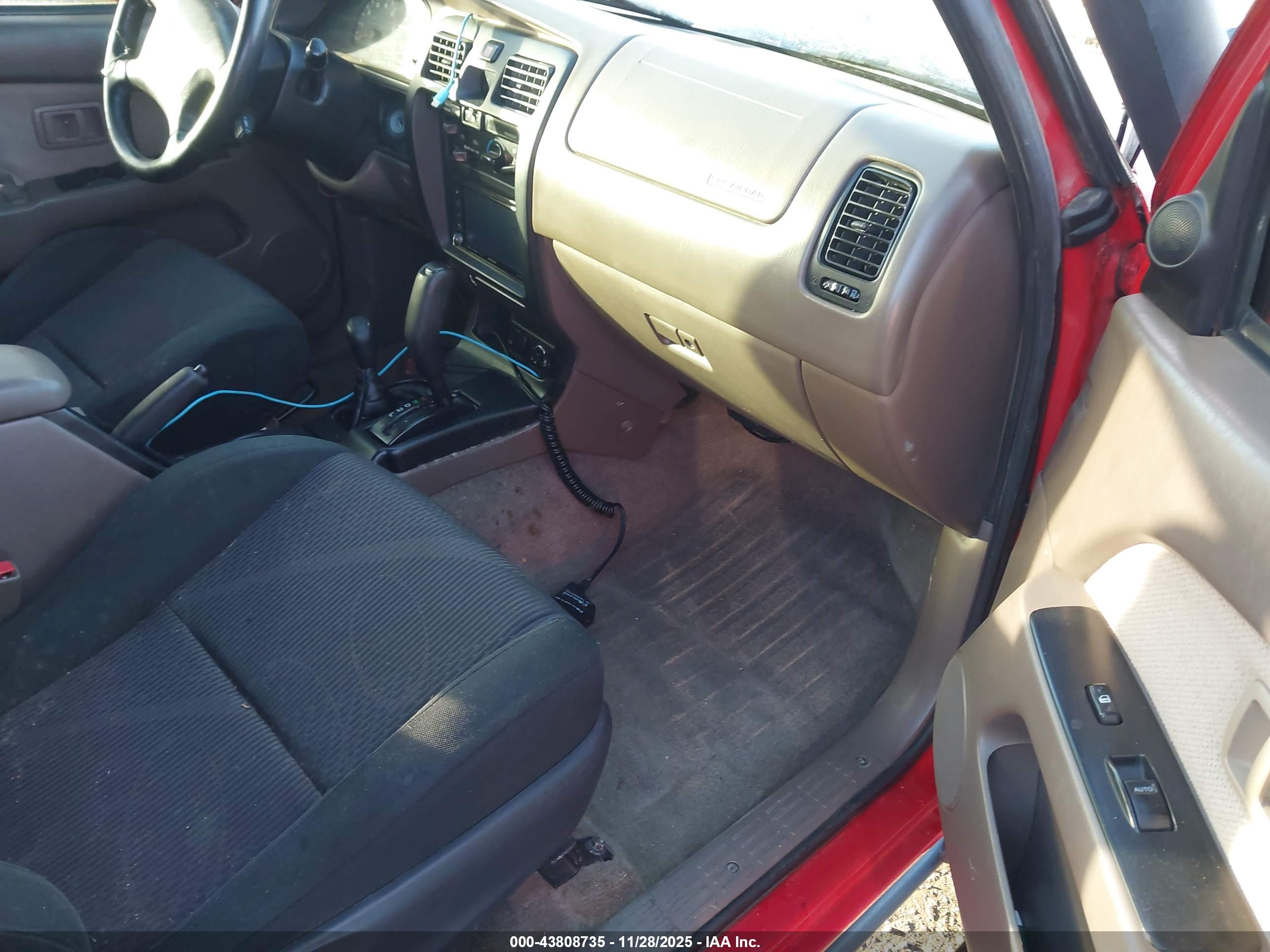 TOYOTA 4RUNNER image 5