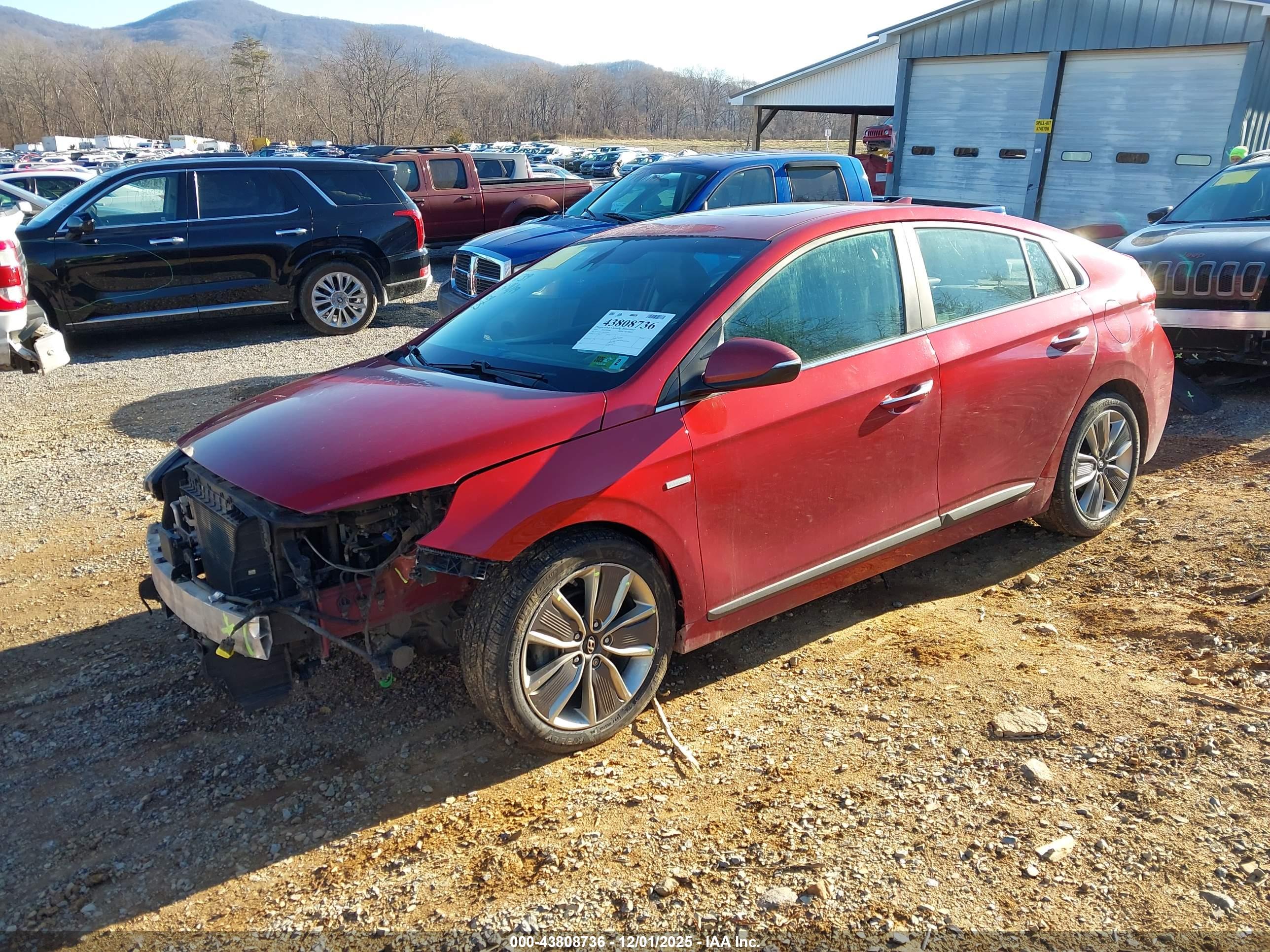 HYUNDAI IONIQ image 2