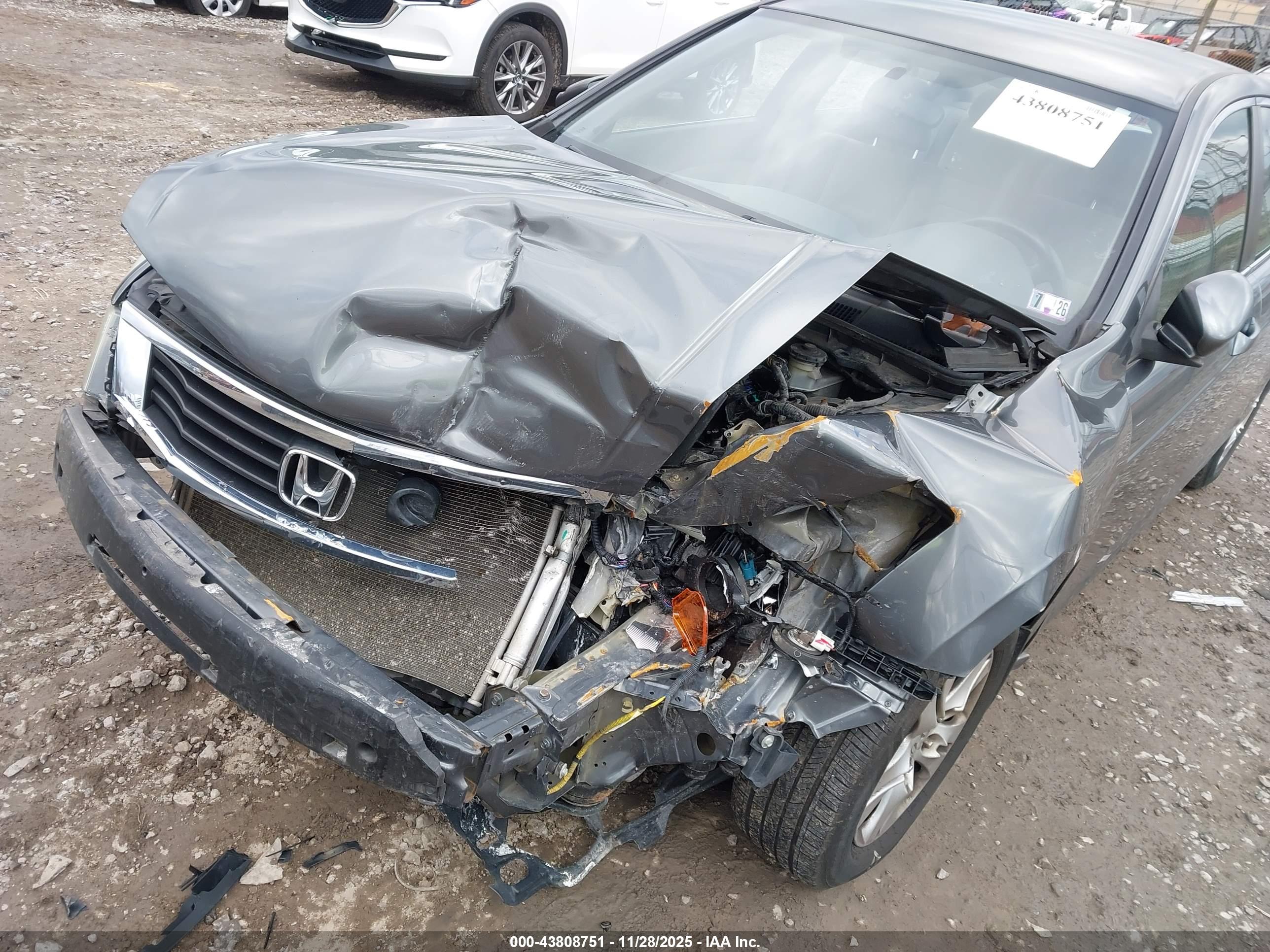 HONDA ACCORD image 6