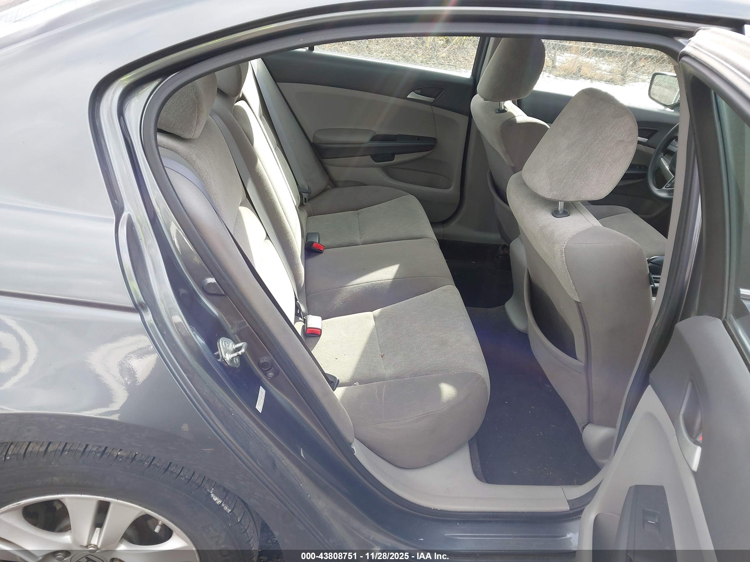 HONDA ACCORD image 8