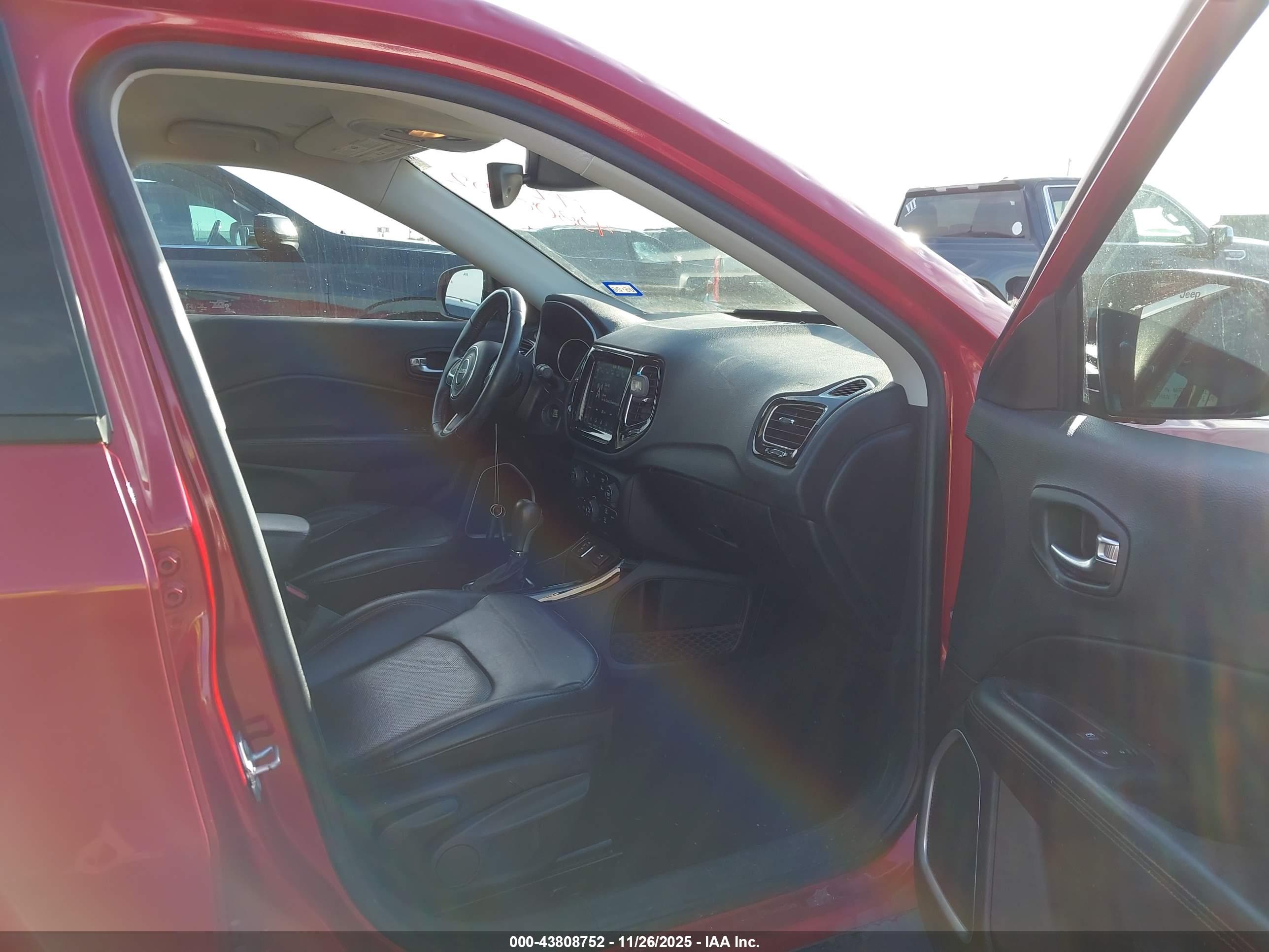 JEEP COMPASS image 5
