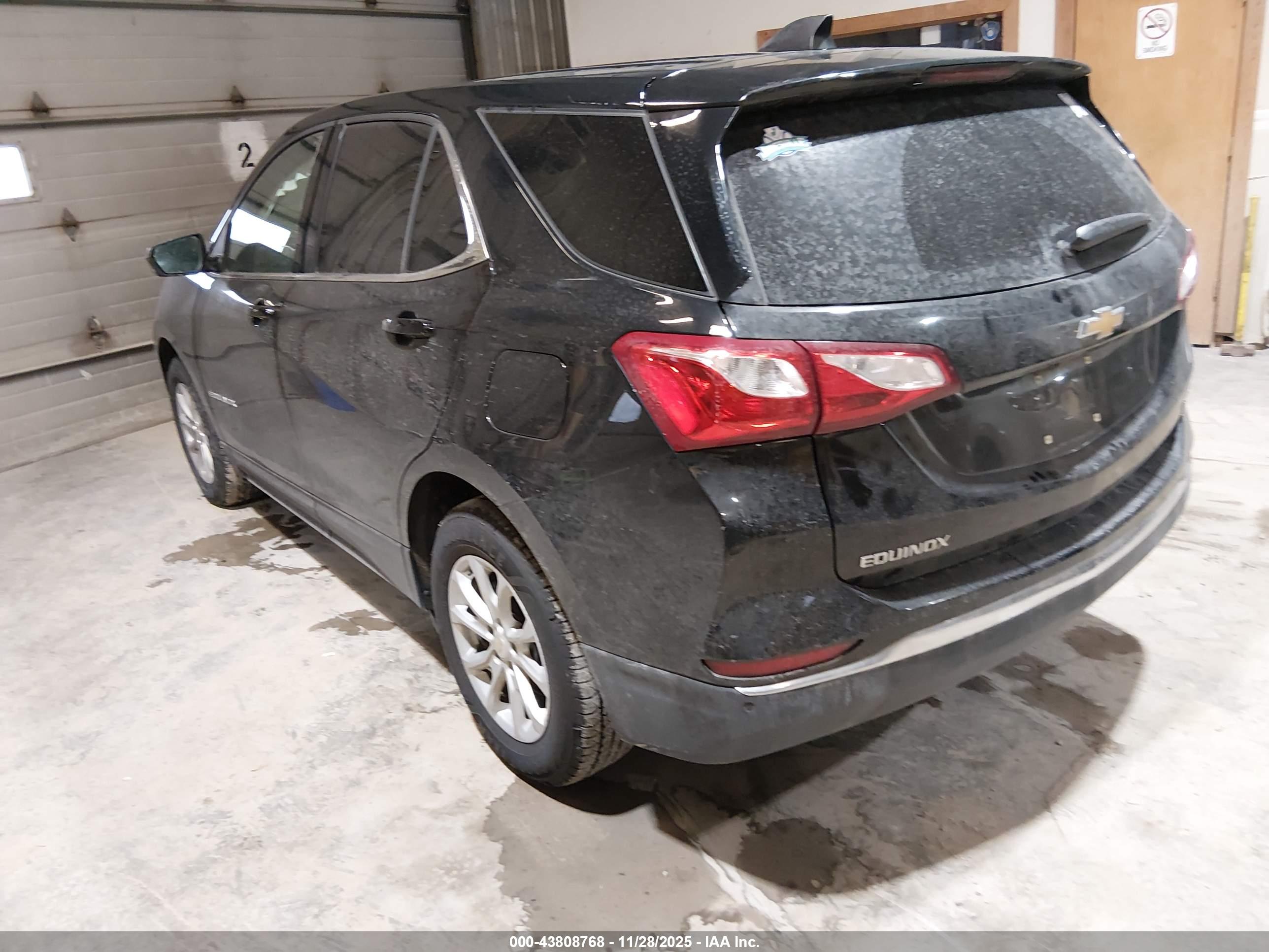 CHEVROLET EQUINOX image 3